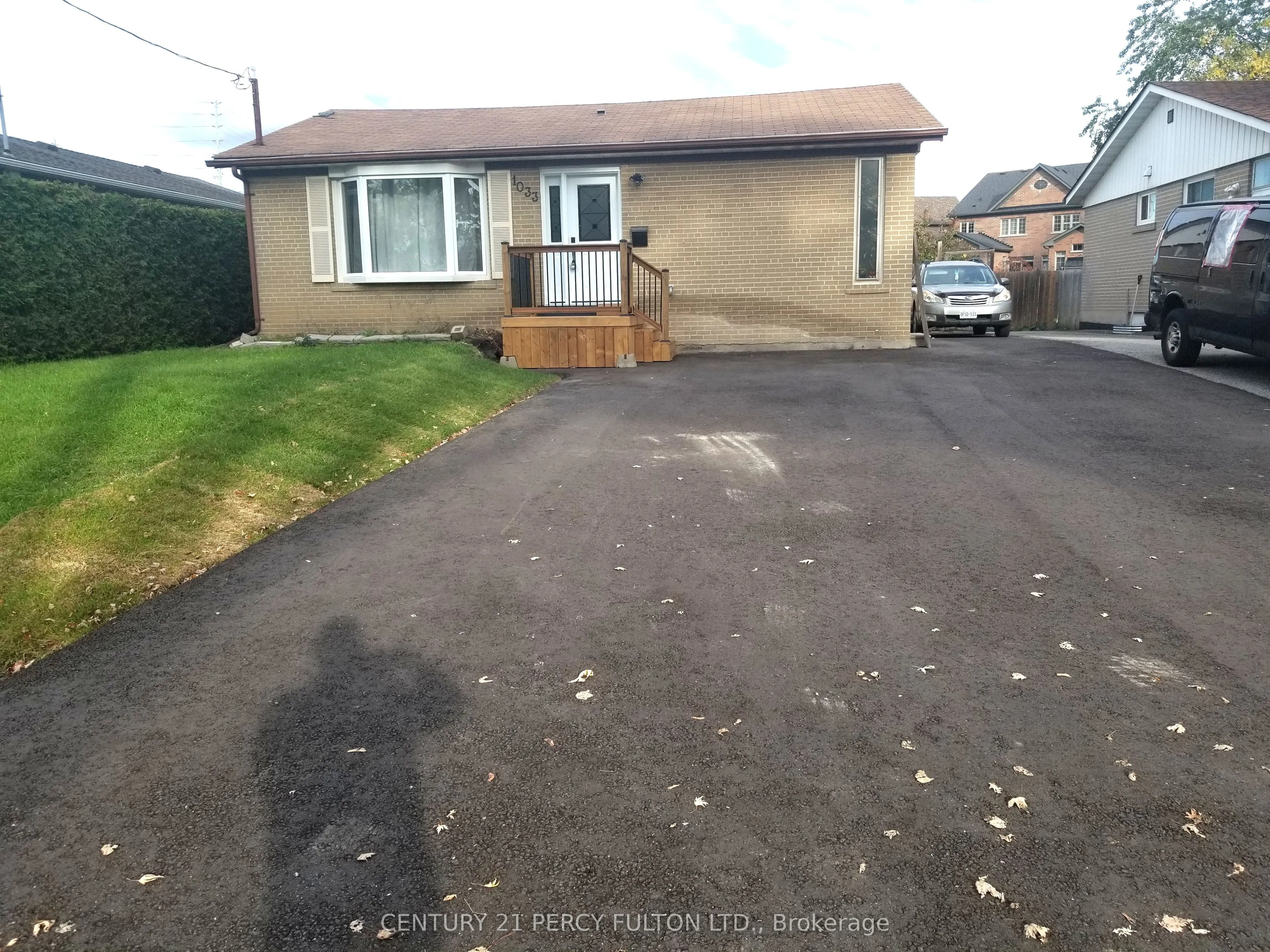 1033 Centre Street N