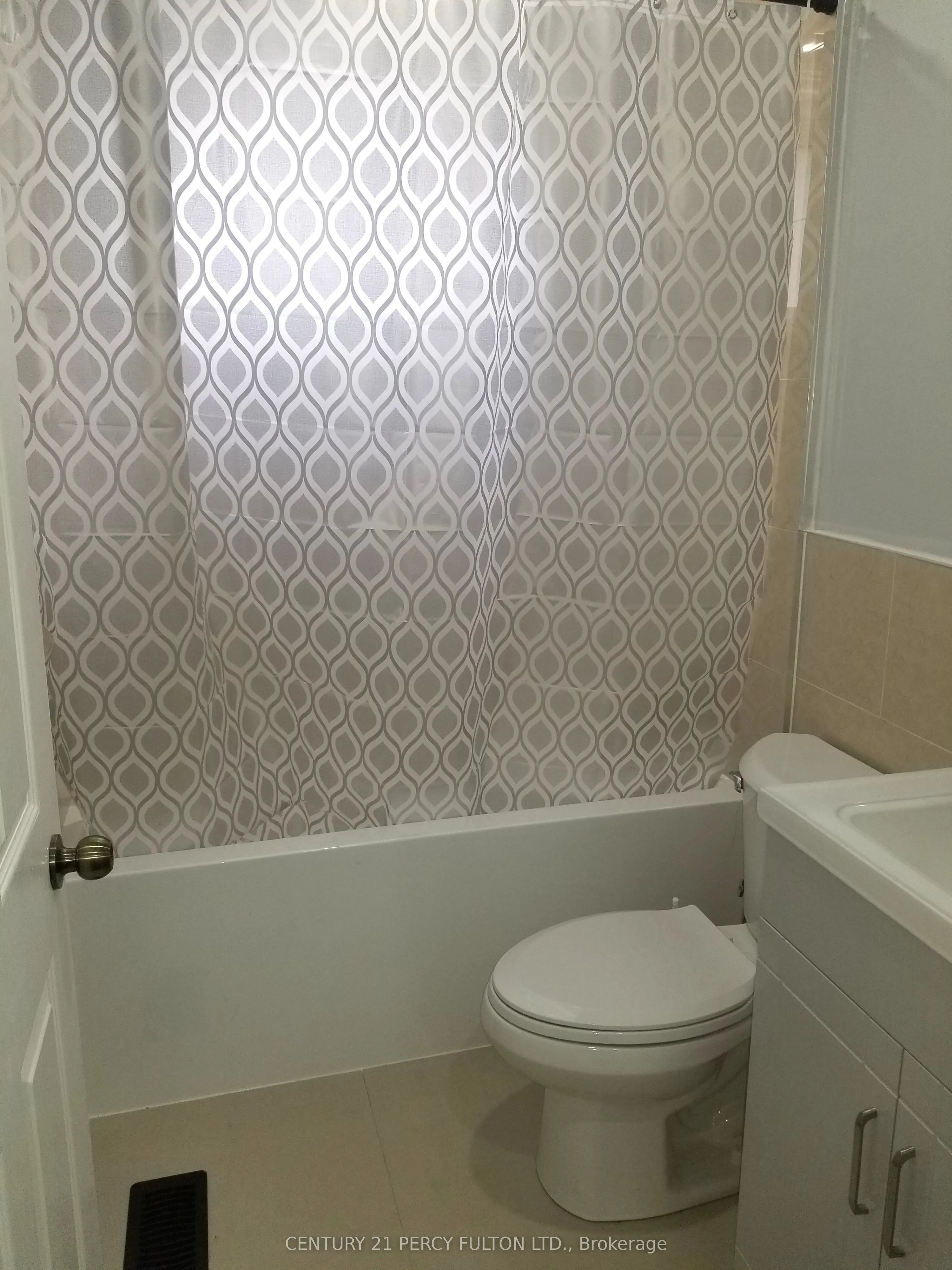 1033 Centre Street N