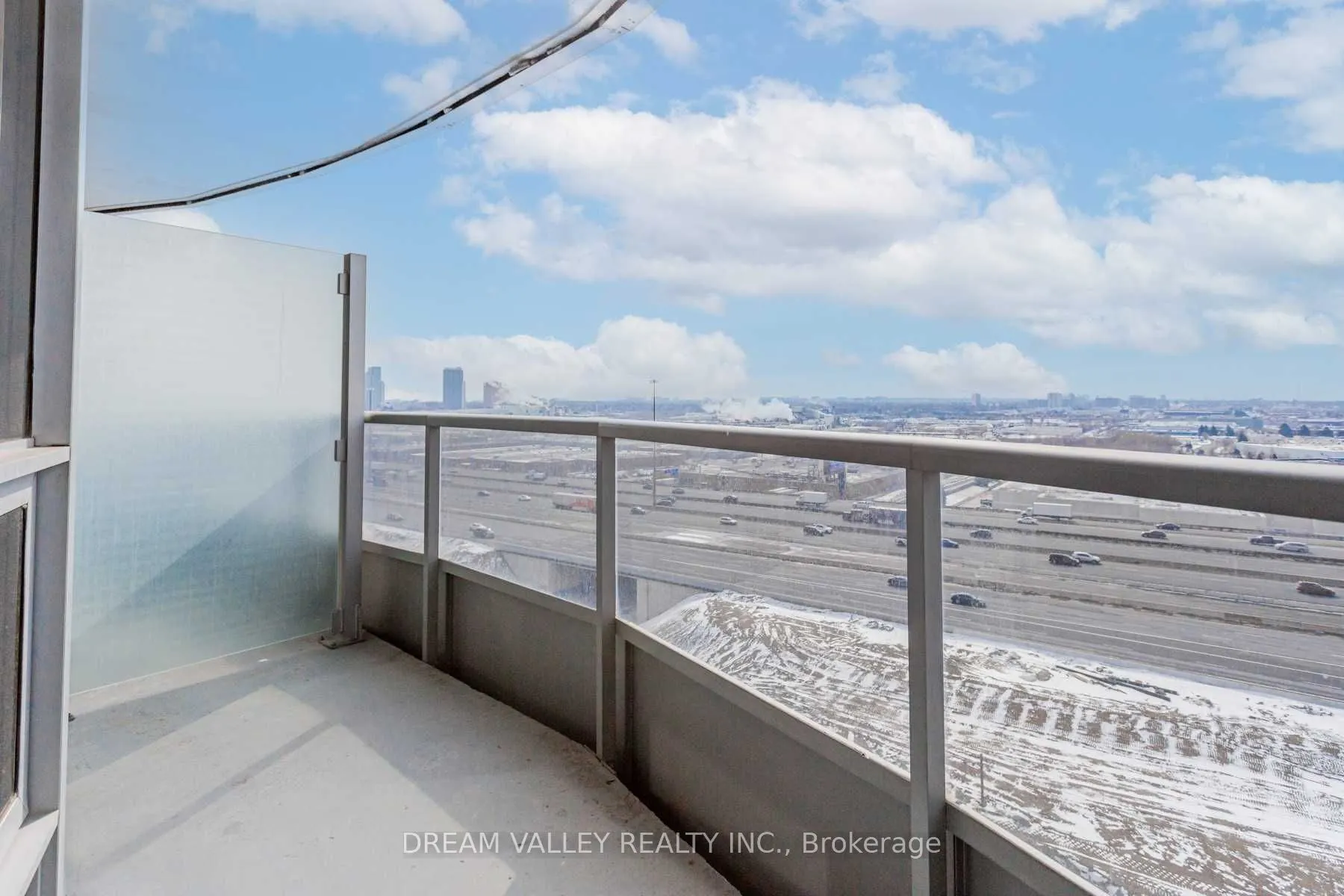 125 Village Green Square, #1304