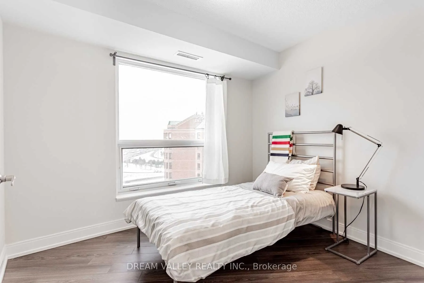 125 Village Green Square, #1304