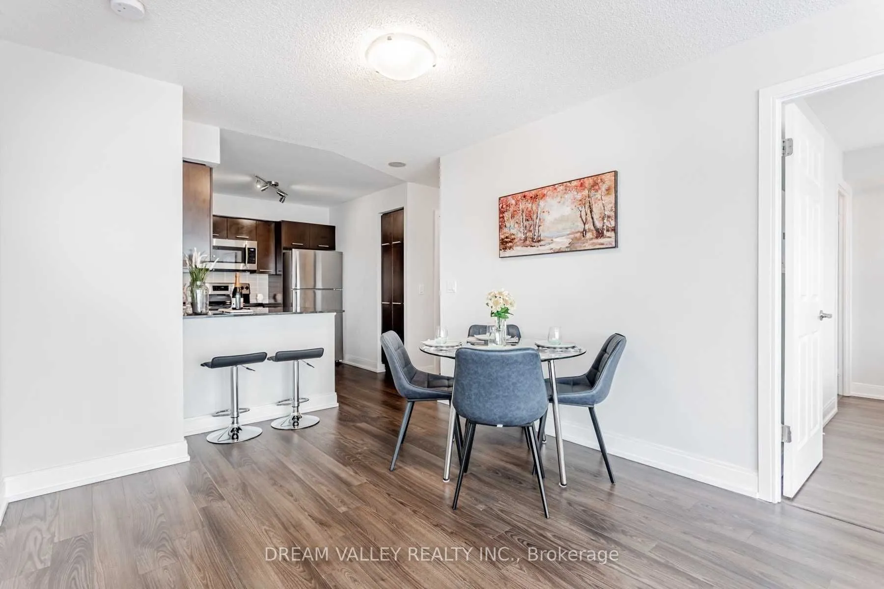 125 Village Green Square, #1304