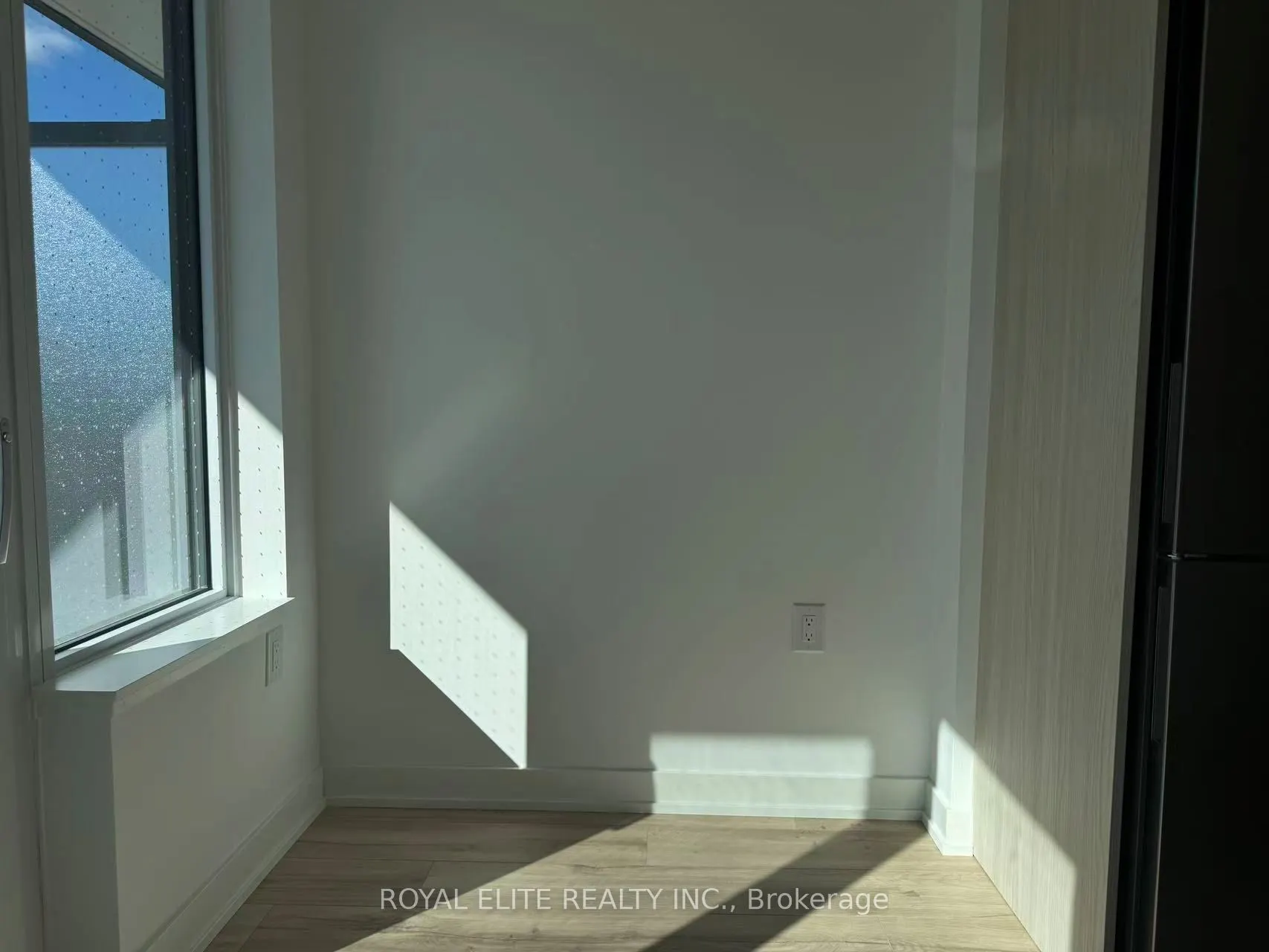 7439 Kingston Road, #216