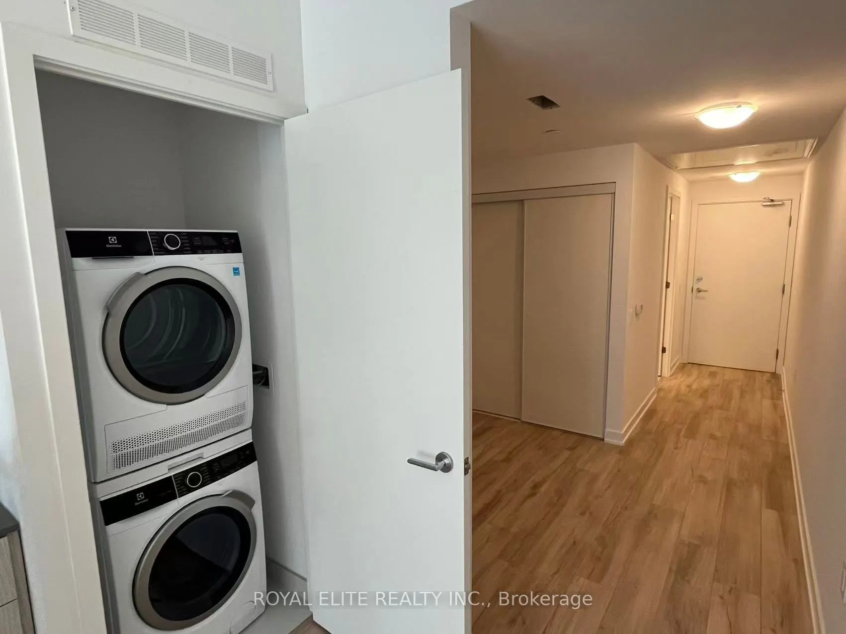 7439 Kingston Road, #216