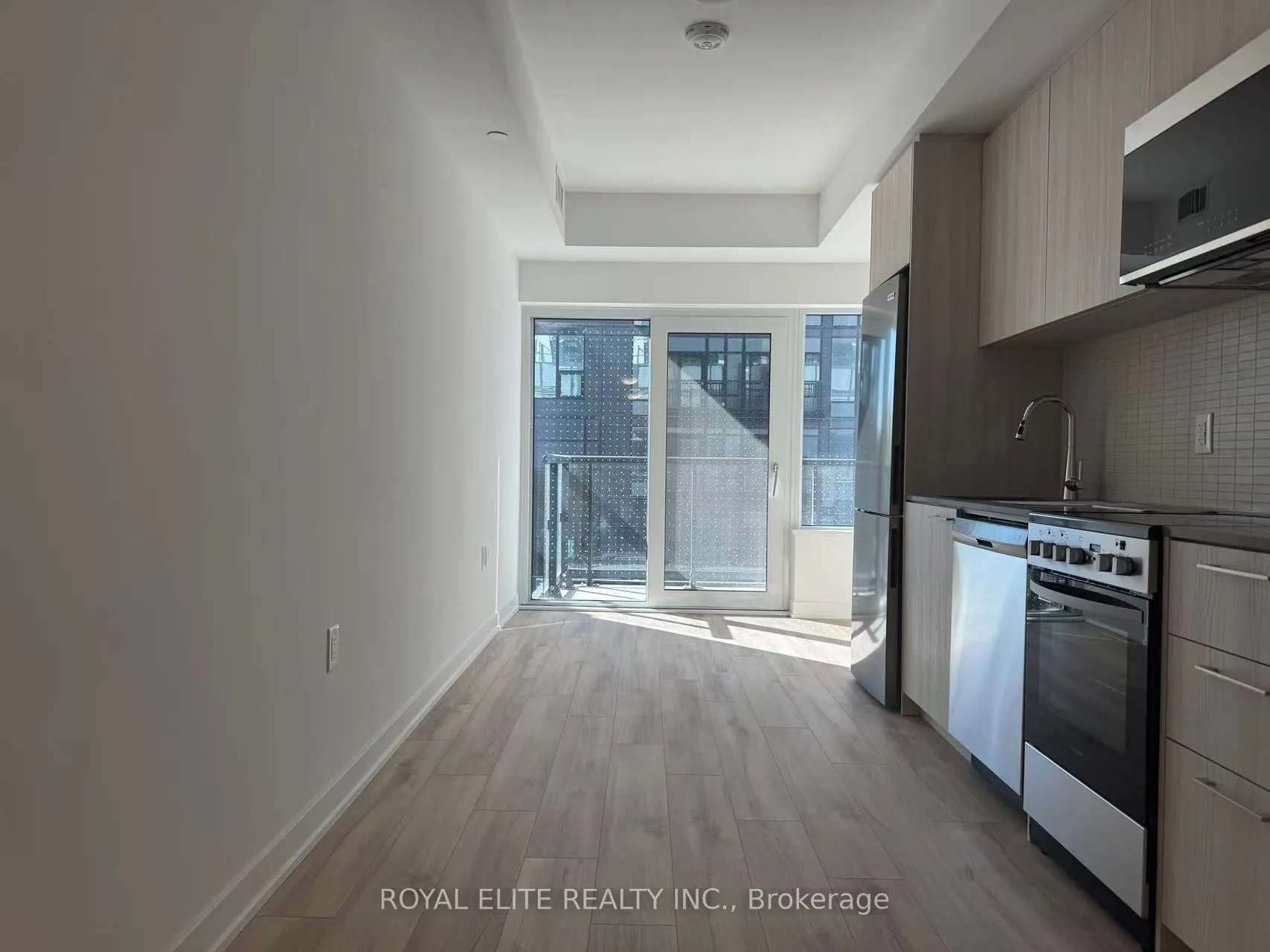 7439 Kingston Road, #216