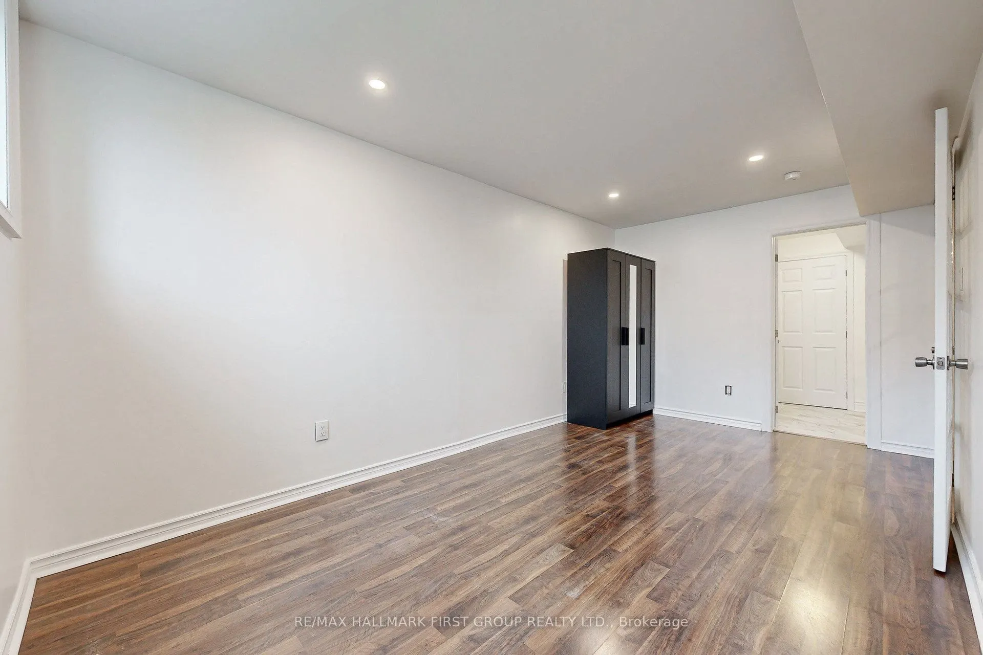 1443 Connery Crescent, #Bsmt