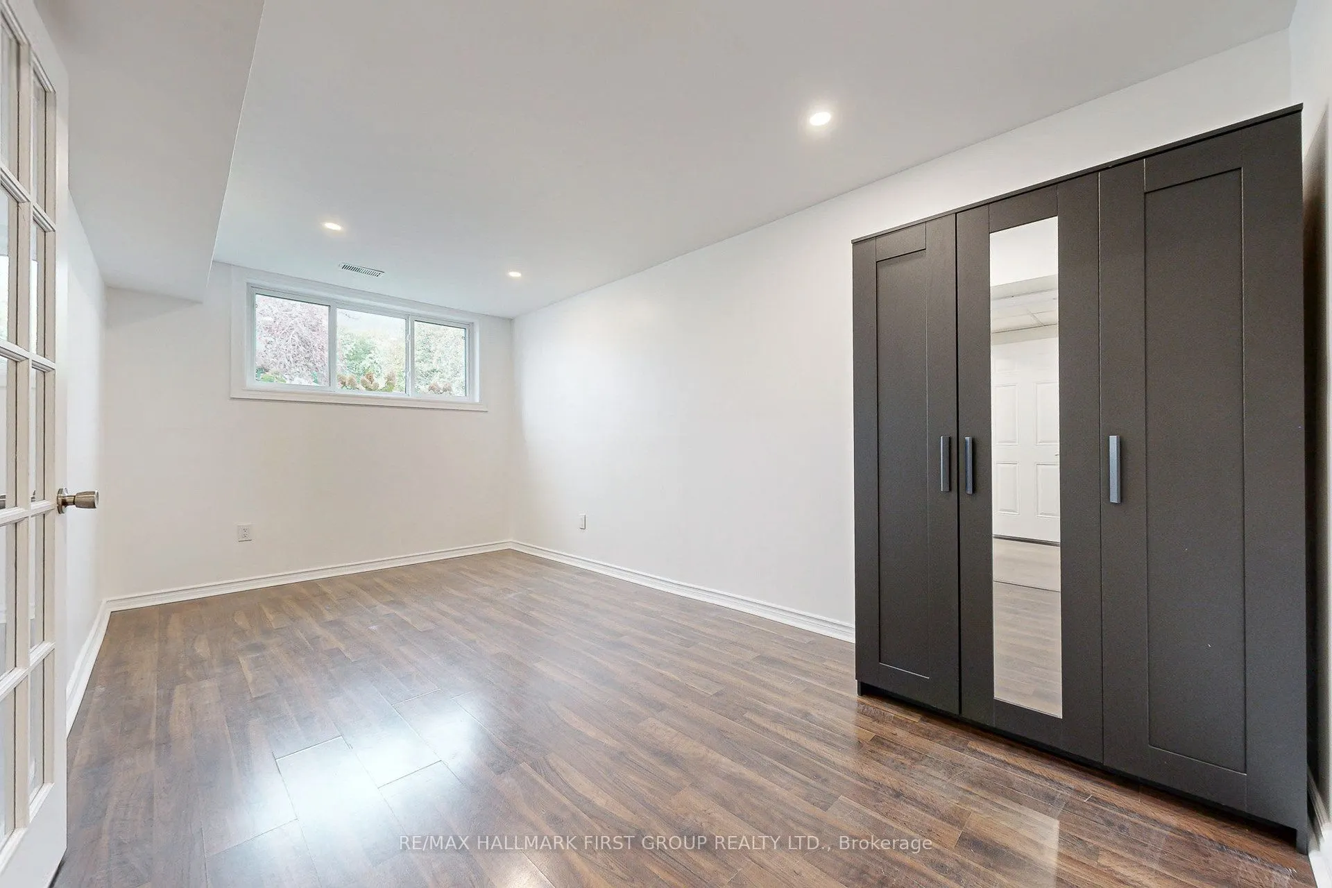 1443 Connery Crescent, #Bsmt