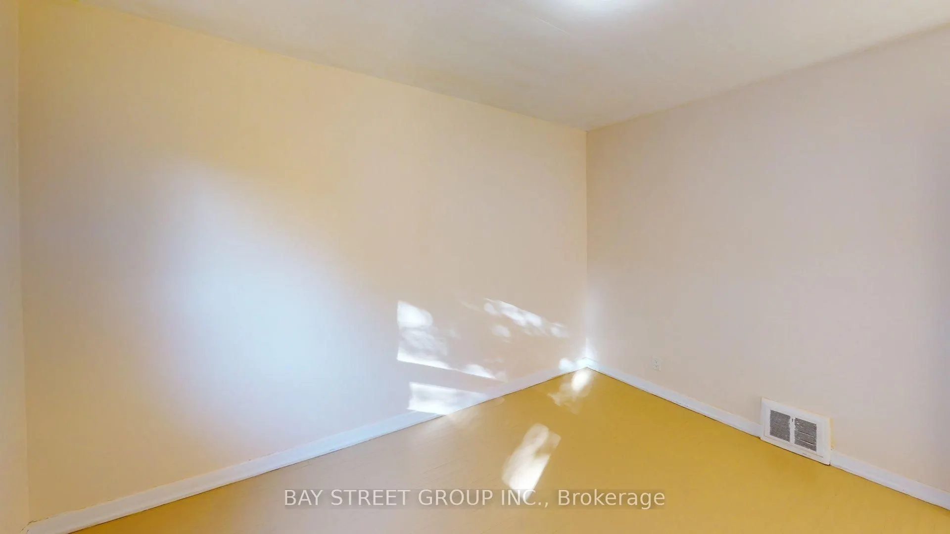 106 Wye Valley Road, #Main