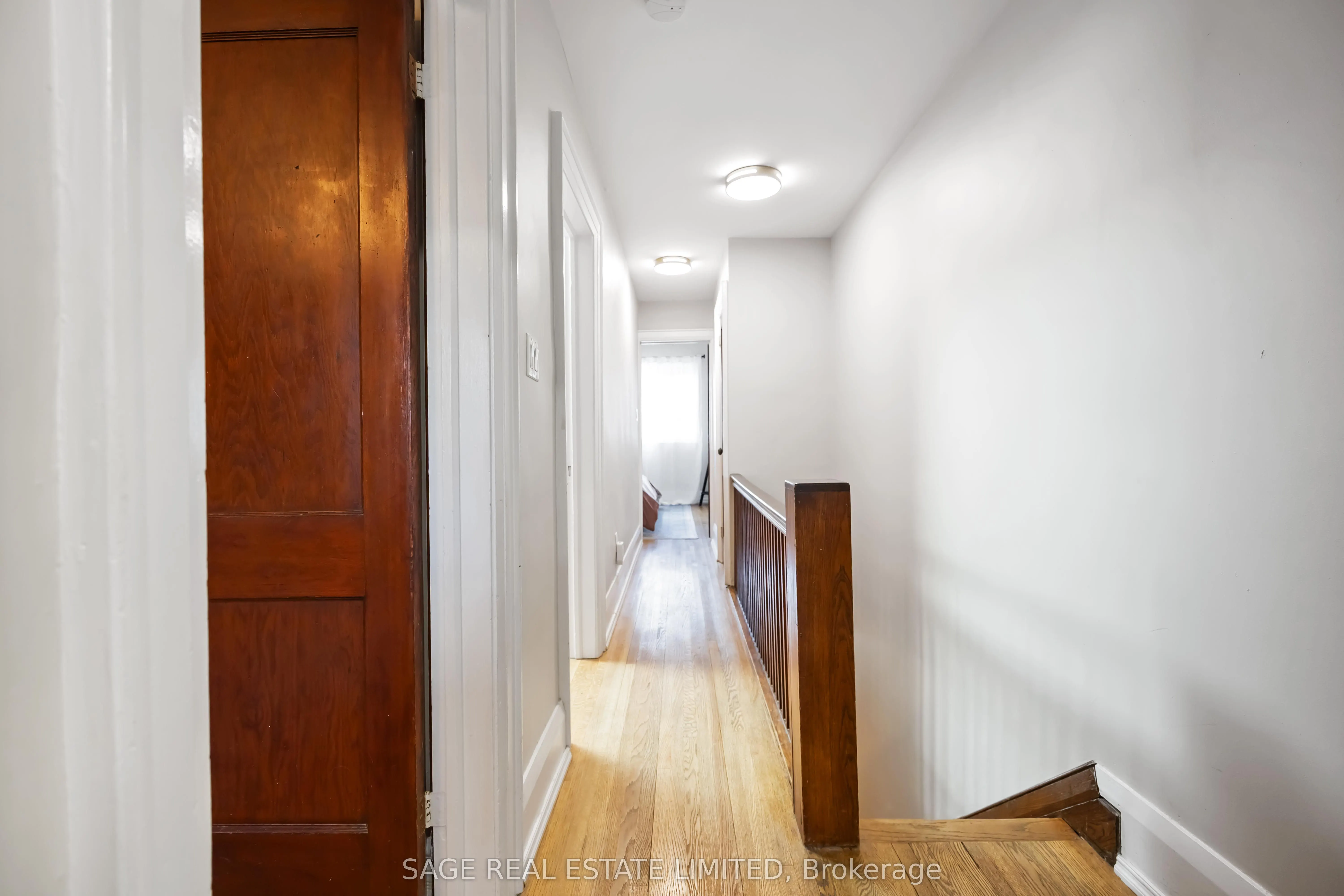 552 Victoria Park Avenue