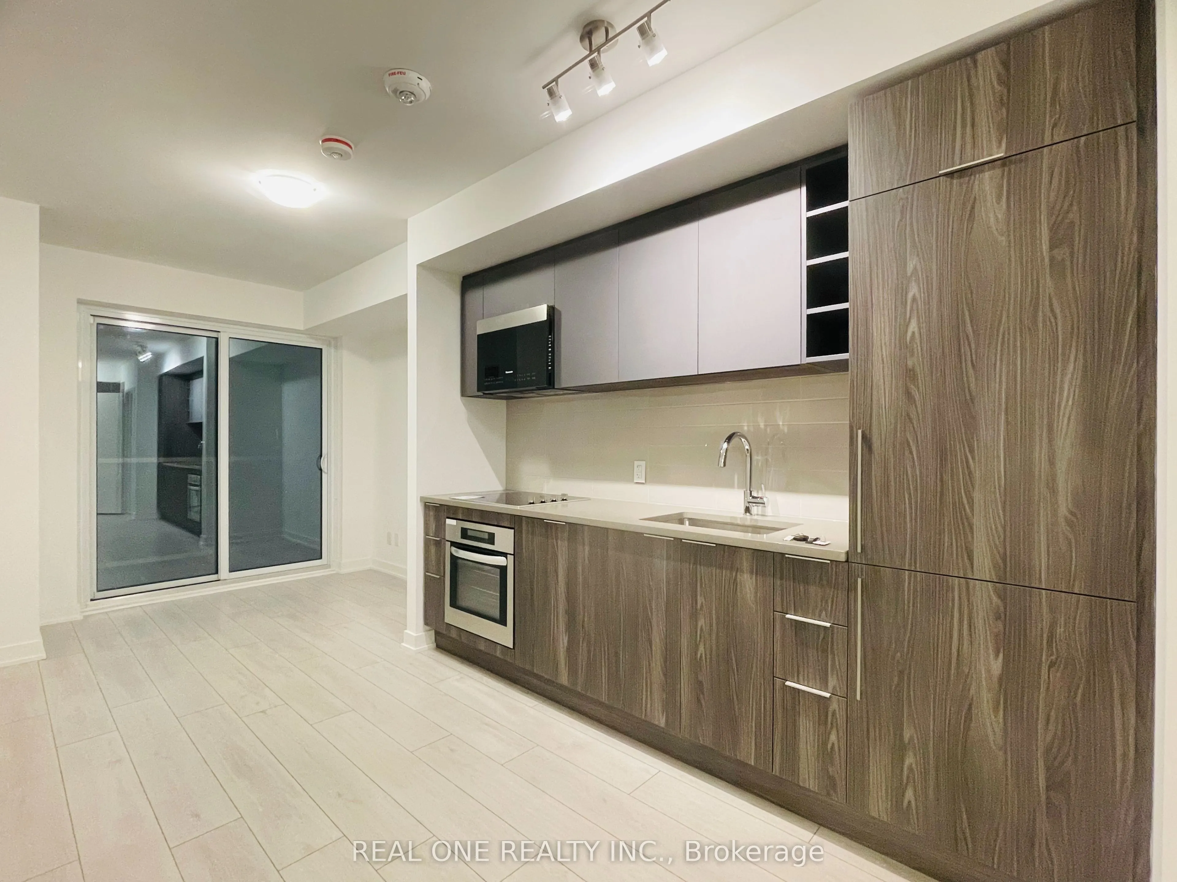 2033 Kennedy Road, #2601