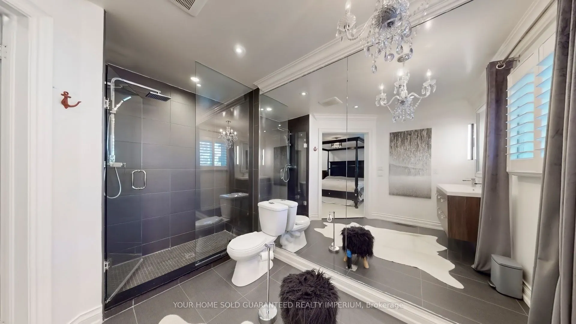 124 Thicket Crescent