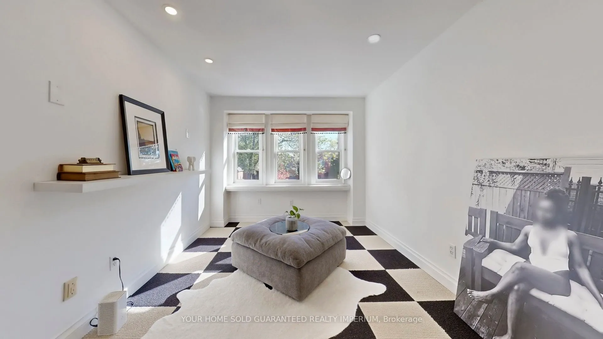 124 Thicket Crescent