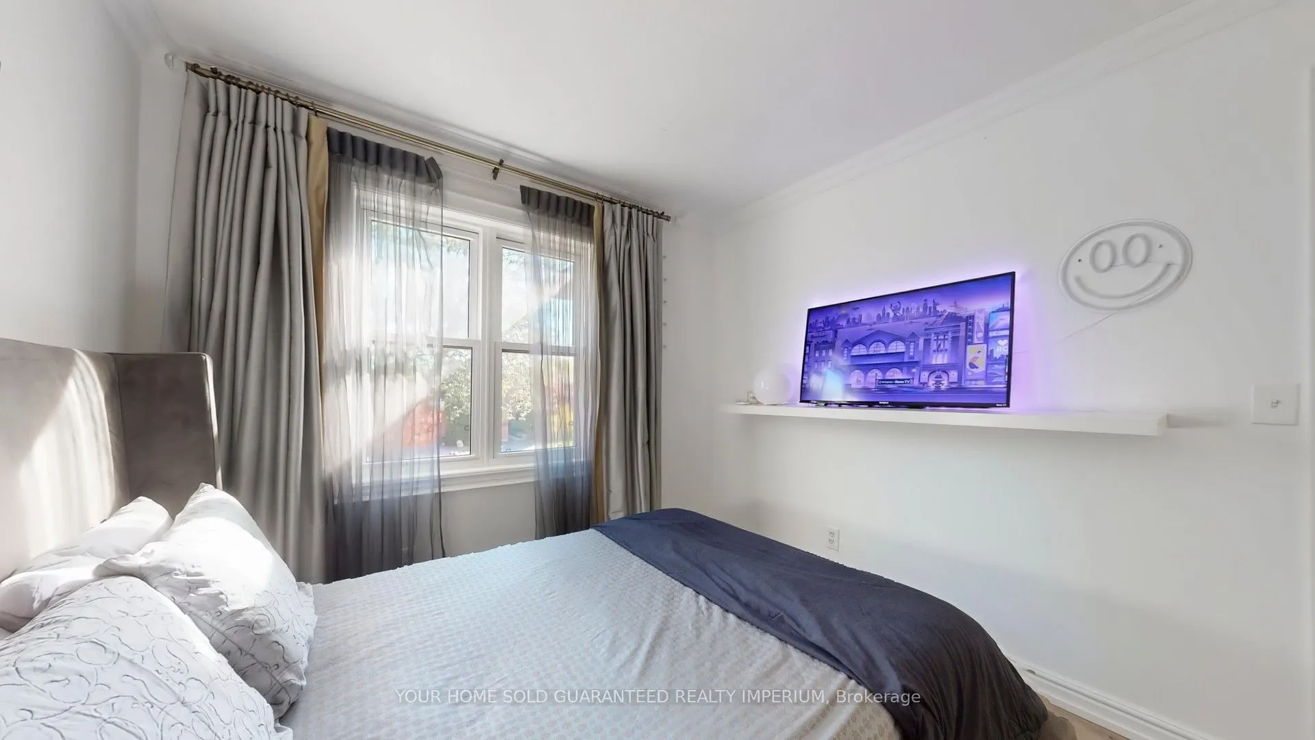 124 Thicket Crescent