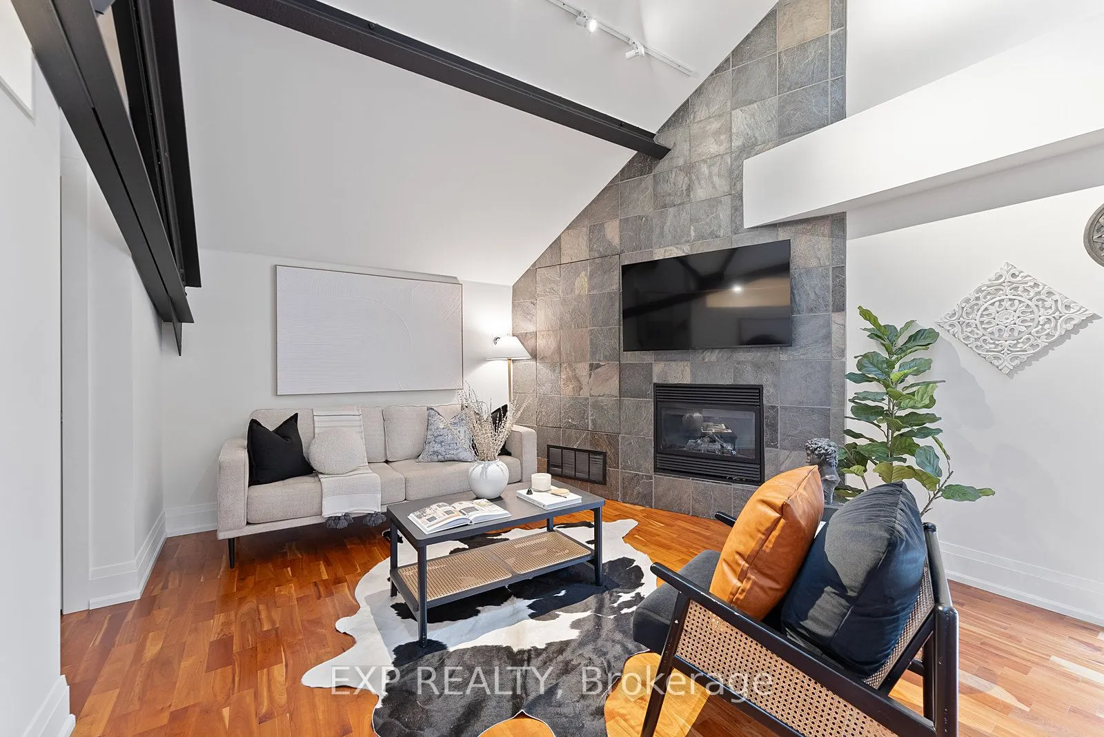 660 Pape Avenue, #305