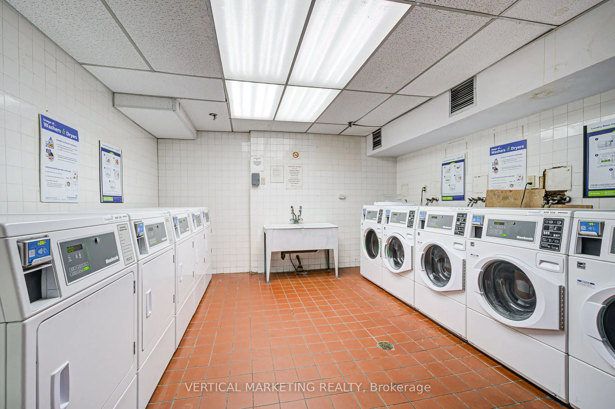 20 Gilder Drive E, #PH07