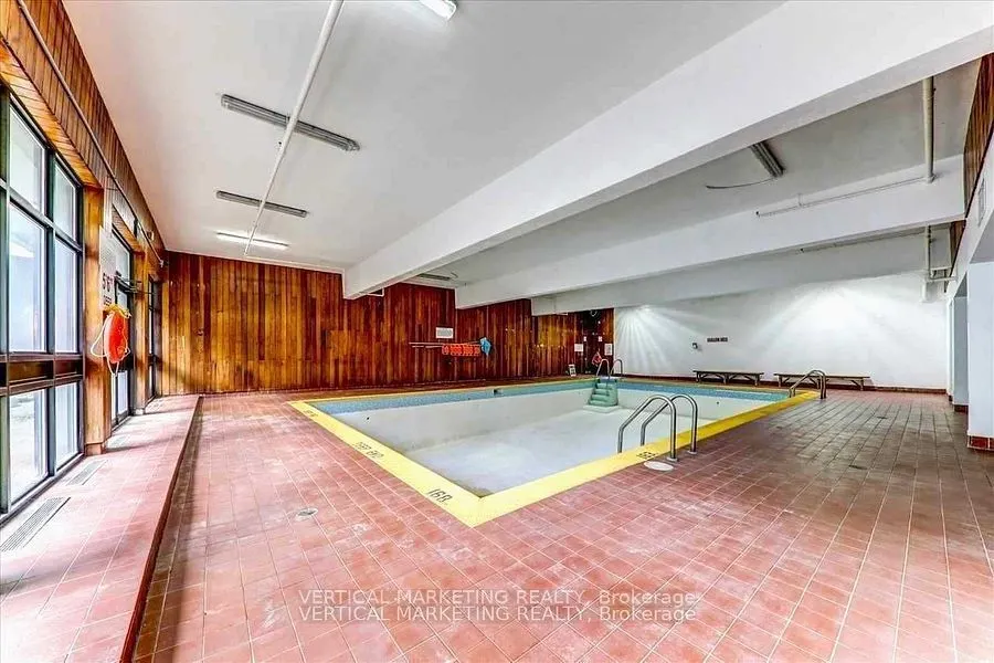 20 Gilder Drive E, #PH07