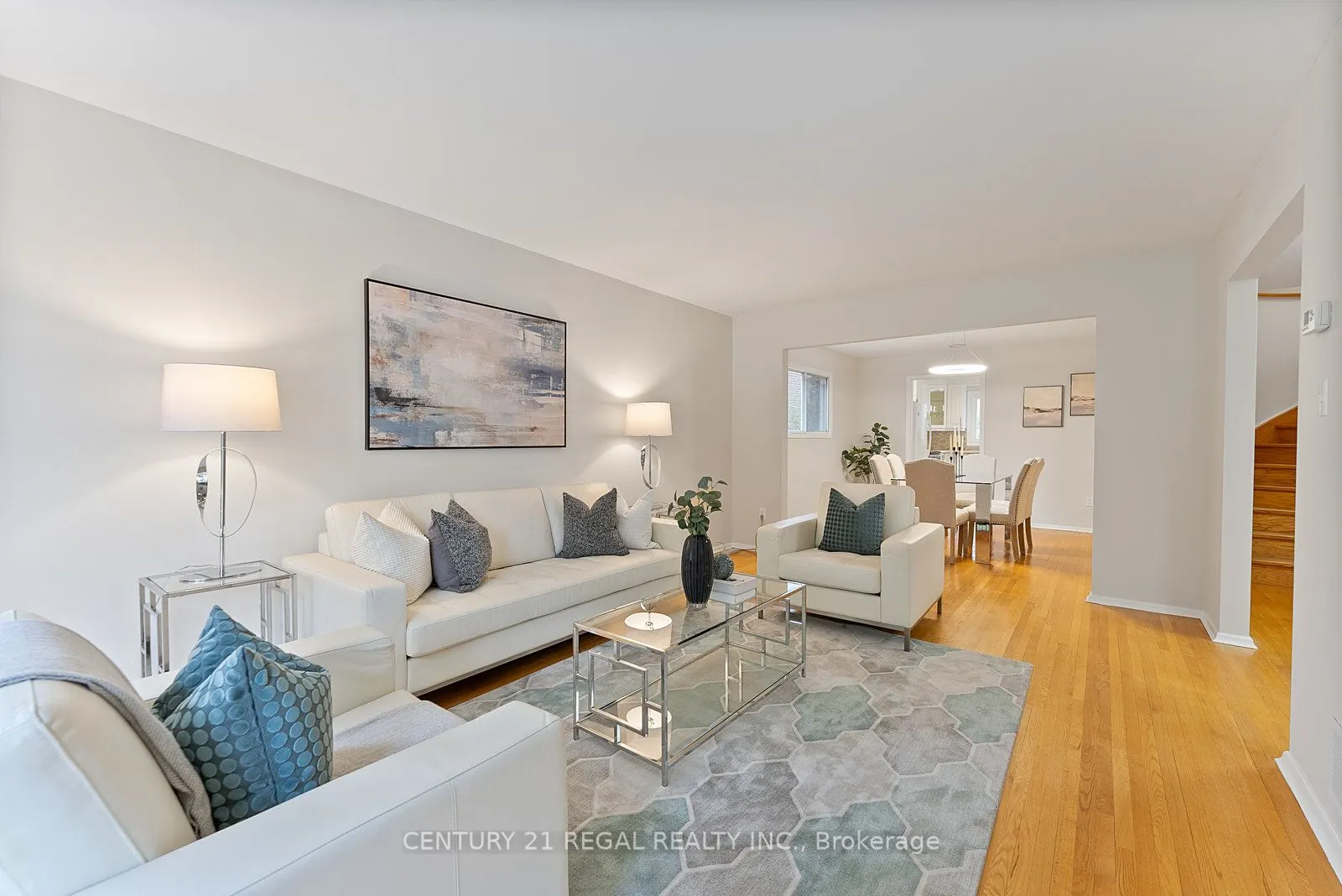 25 Briarscross Boulevard