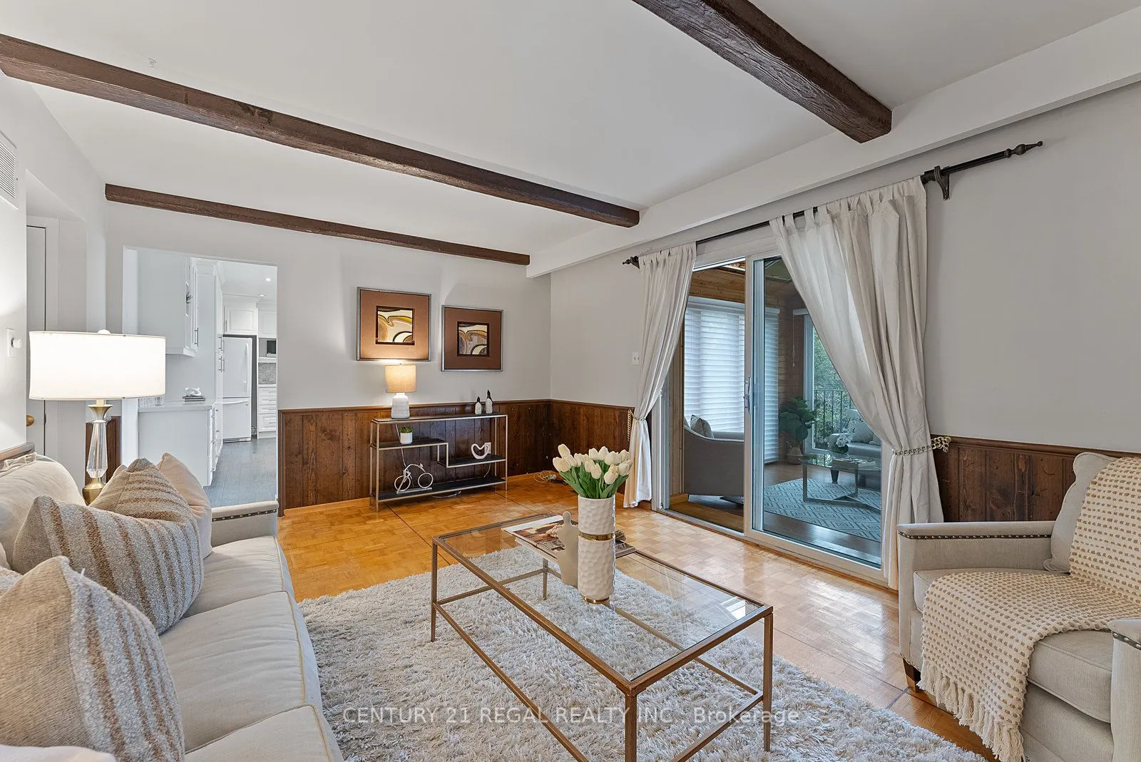 25 Briarscross Boulevard