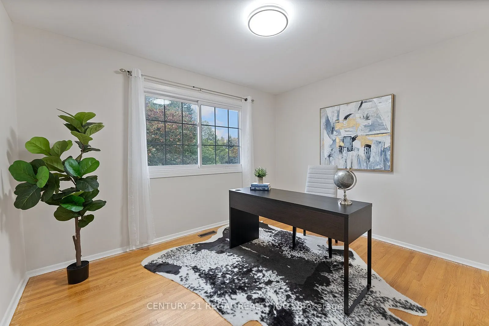 25 Briarscross Boulevard