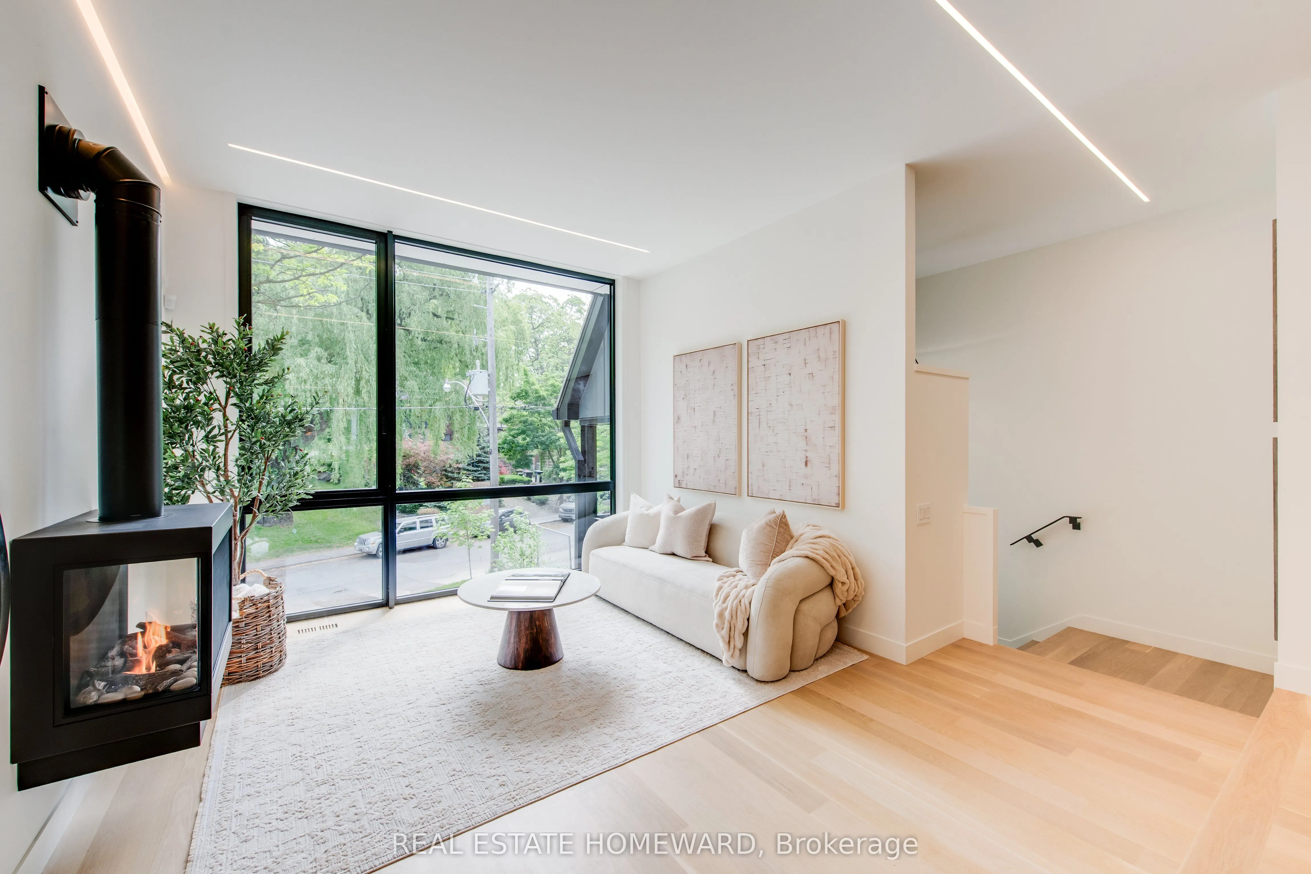 174 Kenilworth Avenue