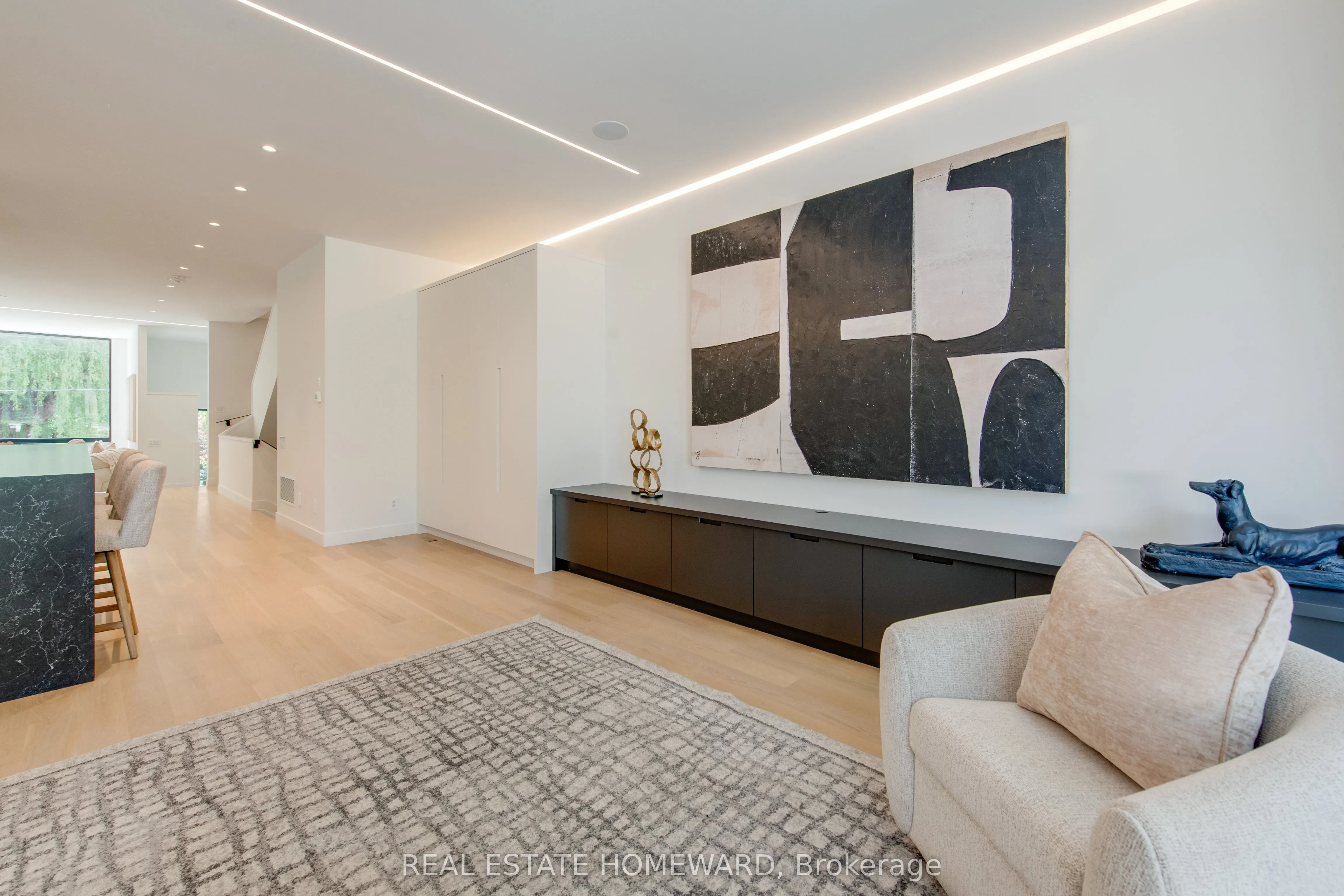 174 Kenilworth Avenue