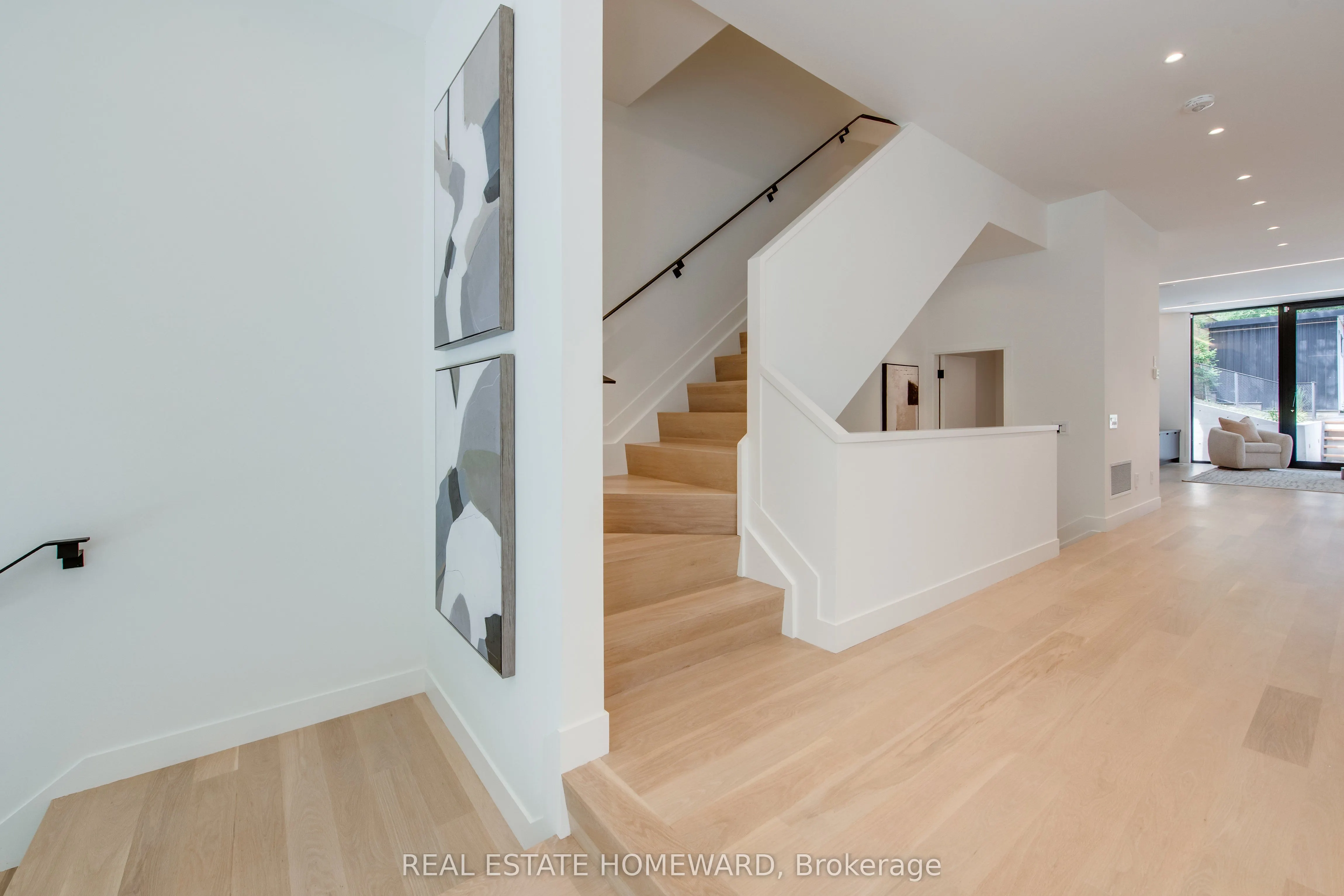 174 Kenilworth Avenue