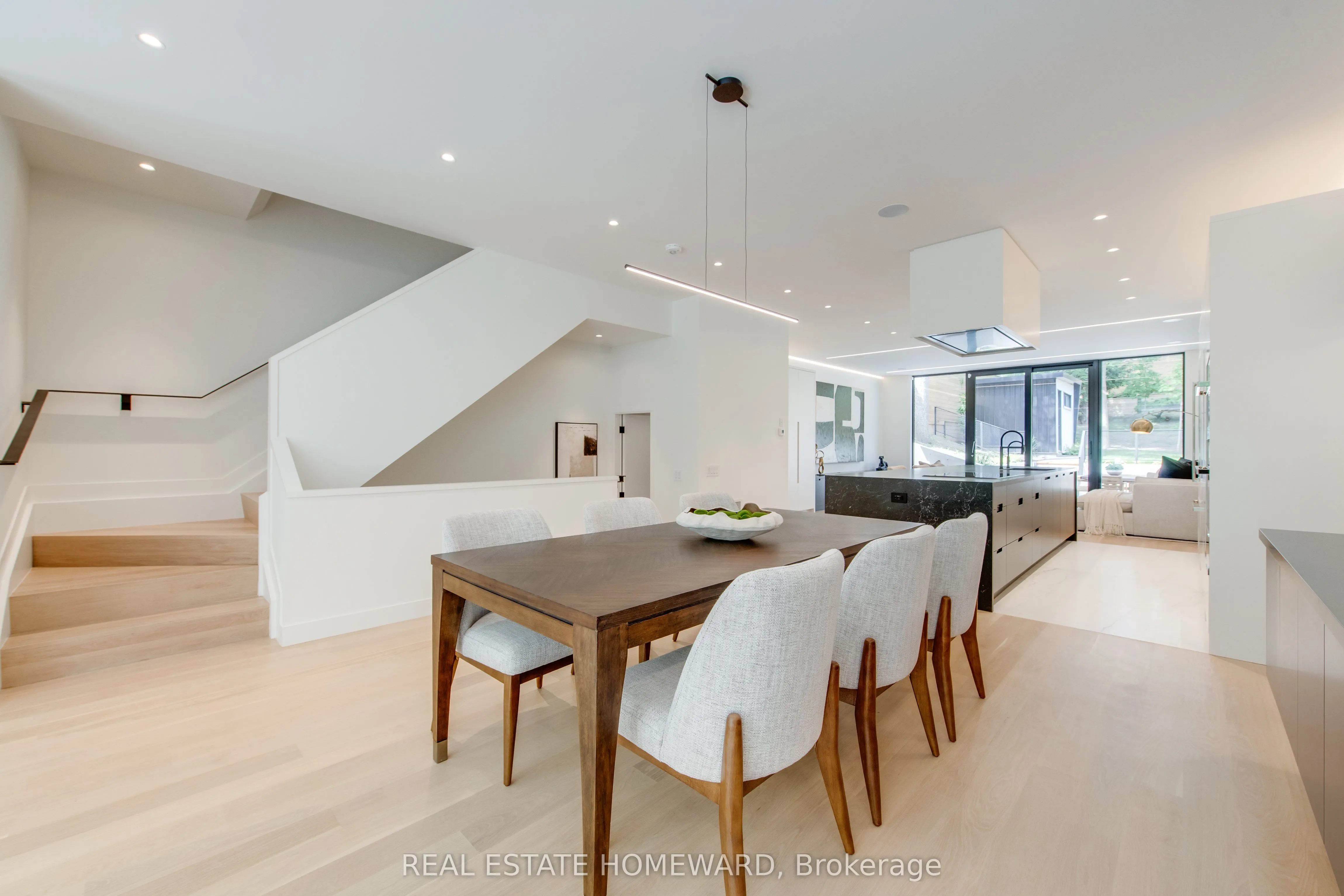 174 Kenilworth Avenue