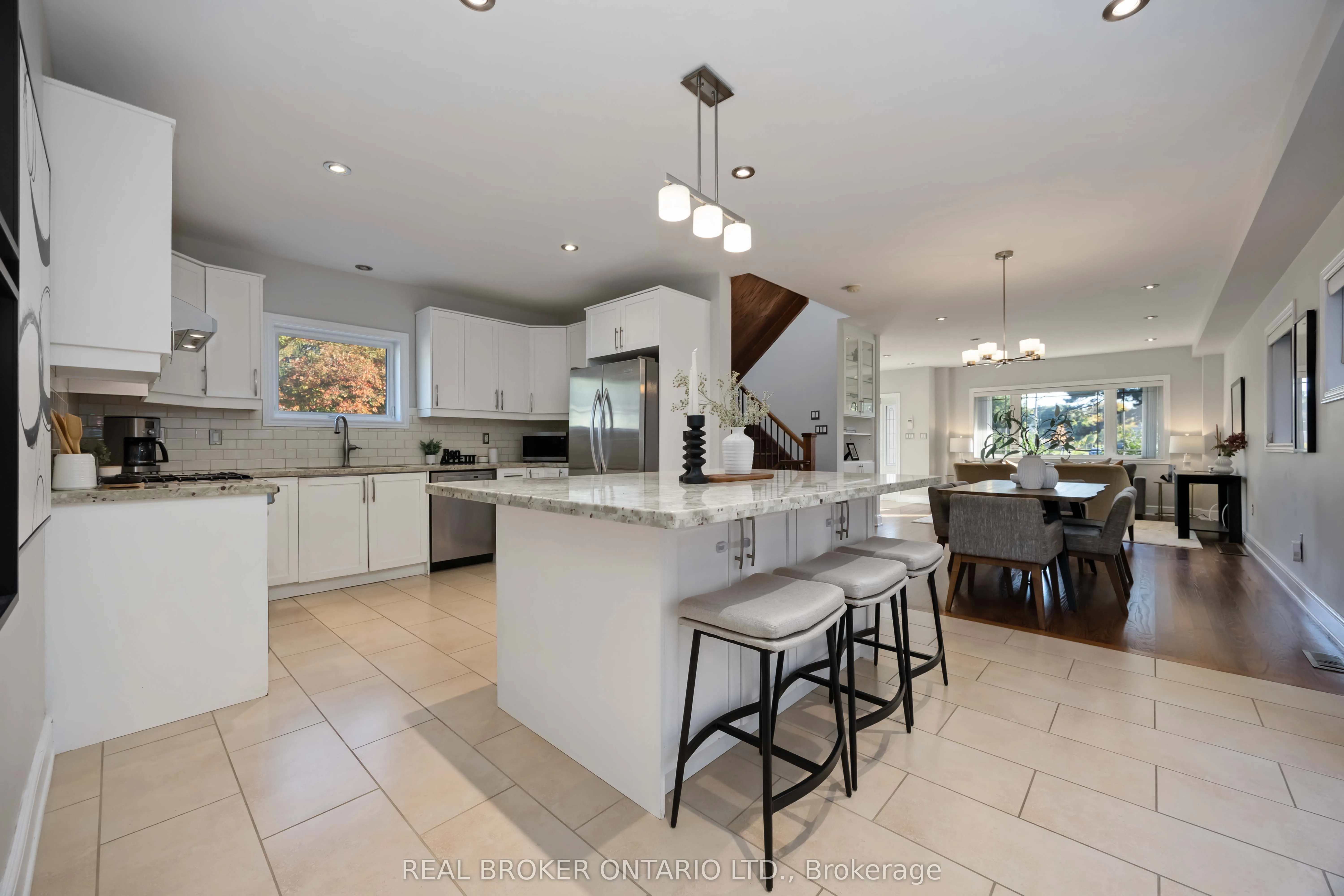 122 Cedarcrest Boulevard