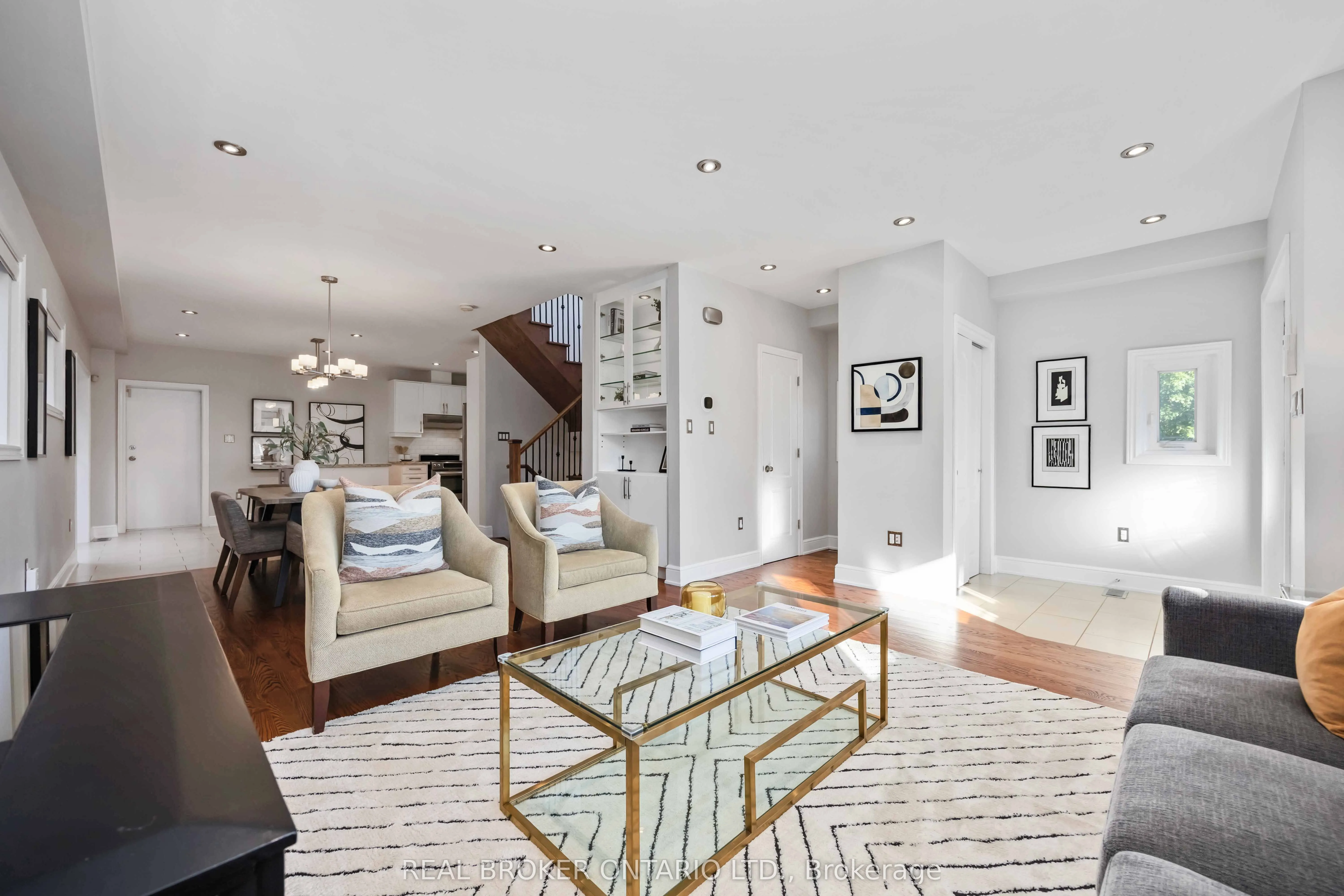 122 Cedarcrest Boulevard