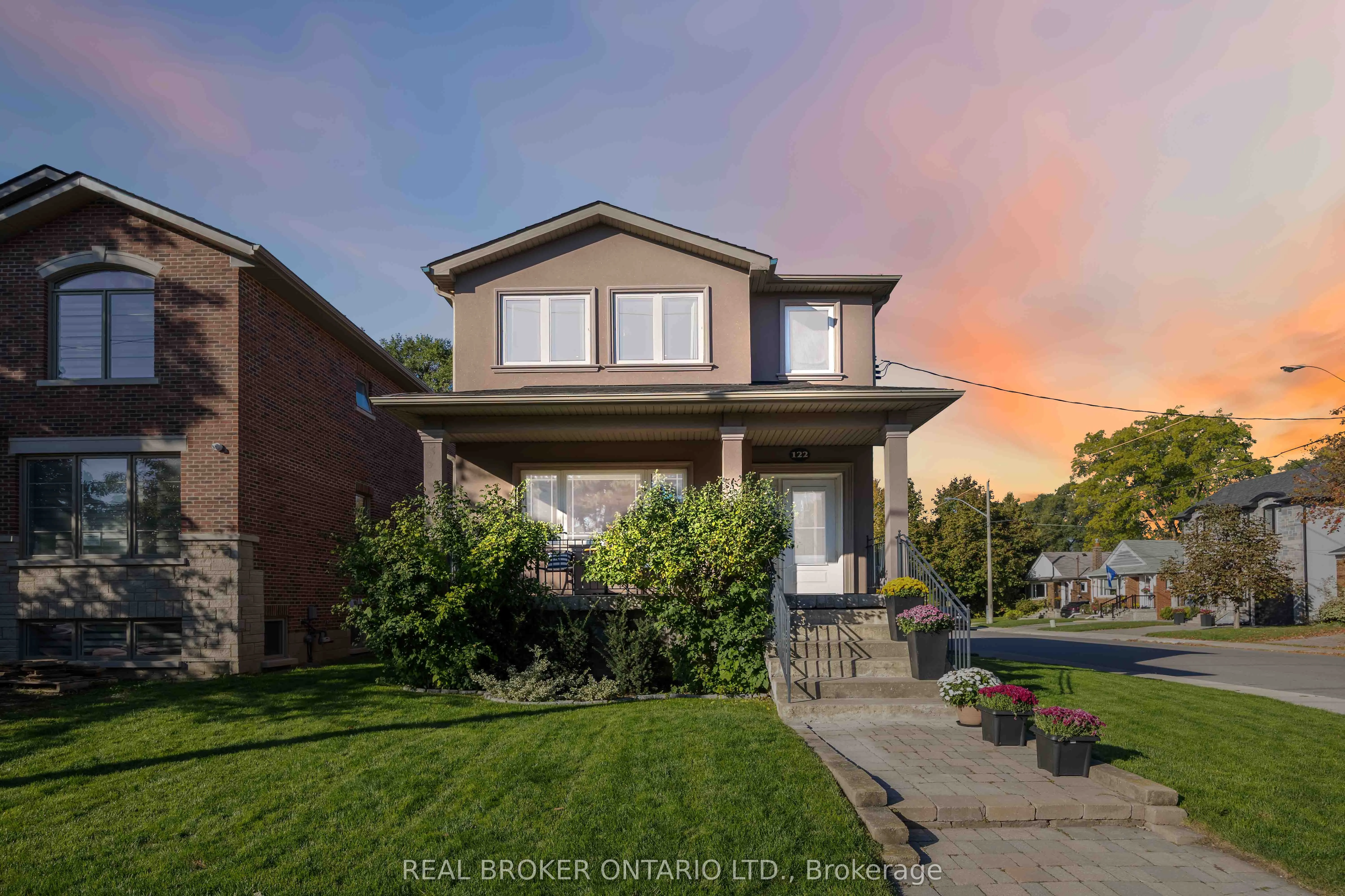 122 Cedarcrest Boulevard