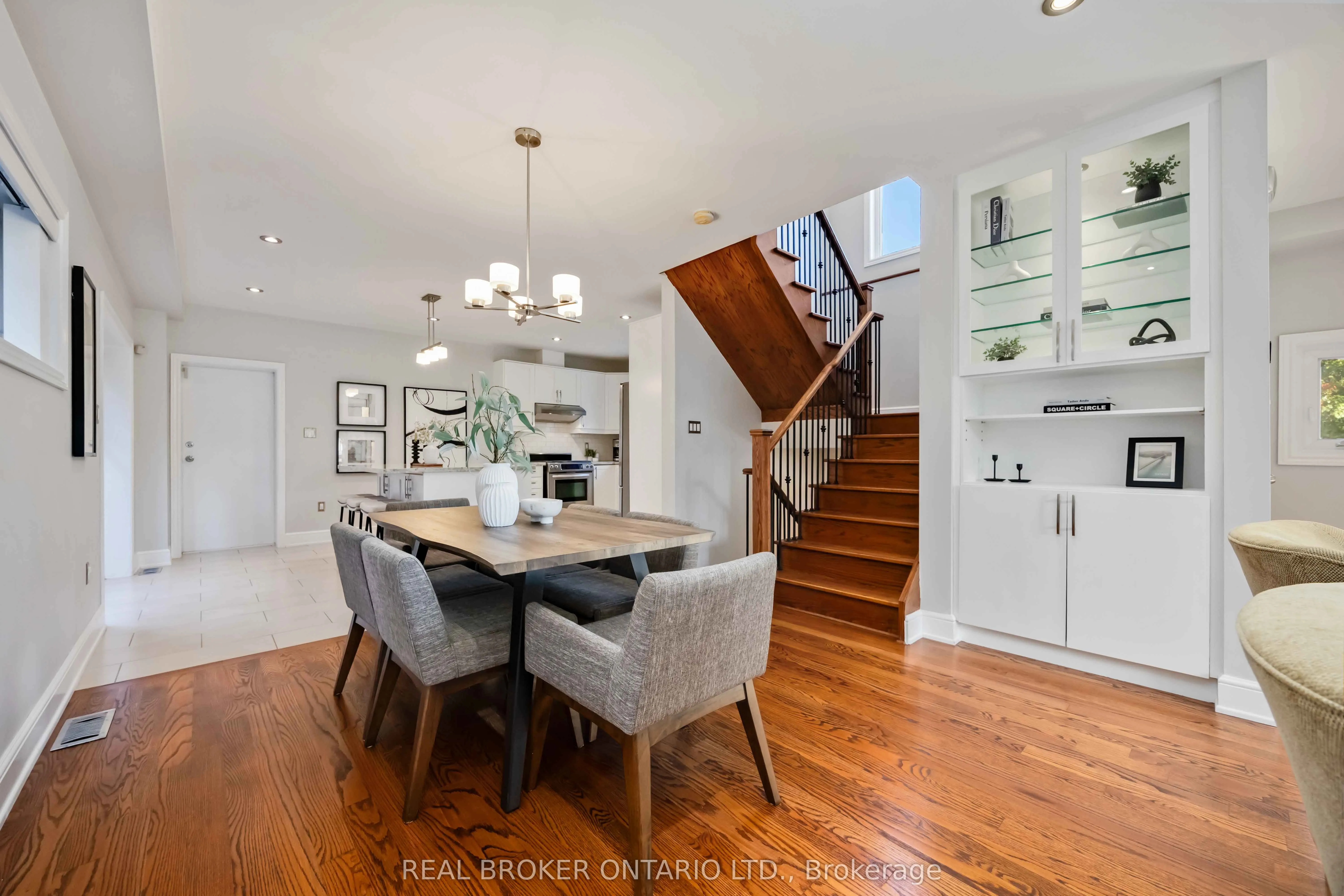 122 Cedarcrest Boulevard