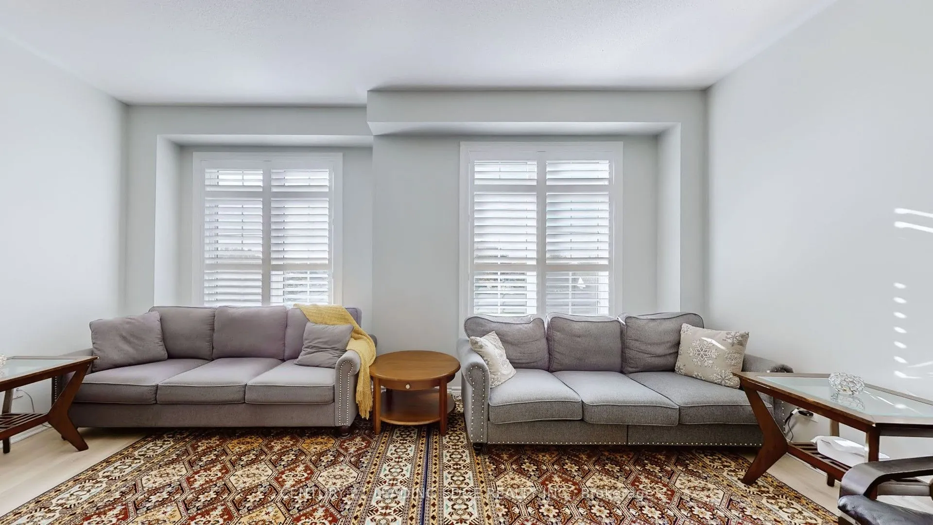 3 Royal Collection Way