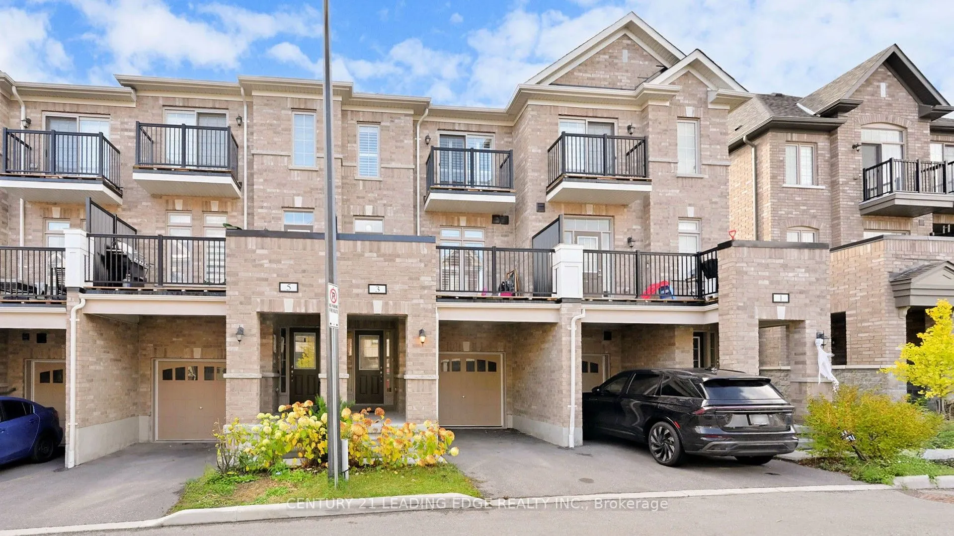 3 Royal Collection Way