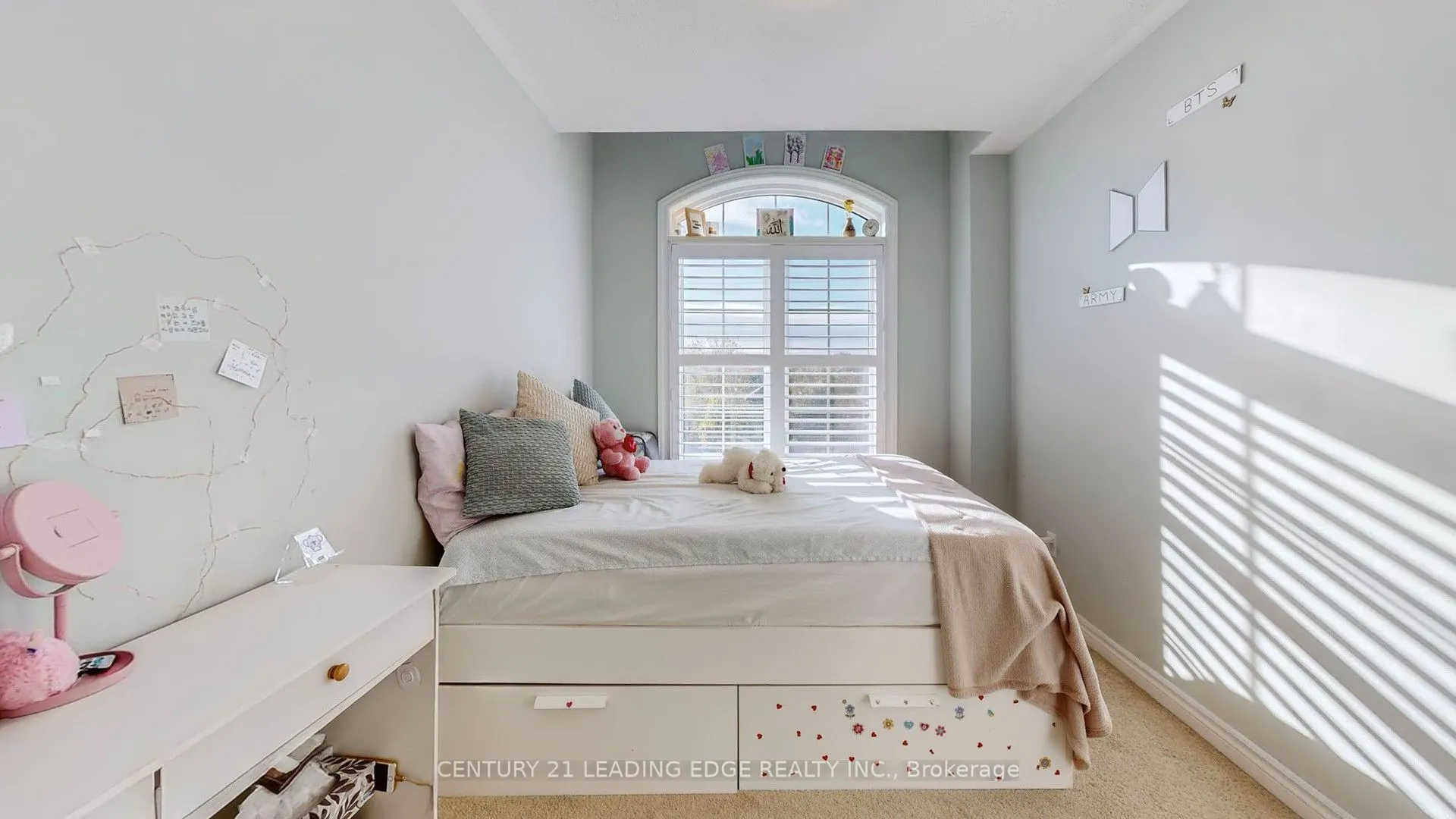 3 Royal Collection Way