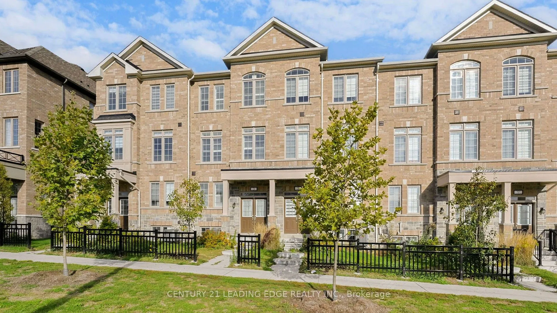 3 Royal Collection Way