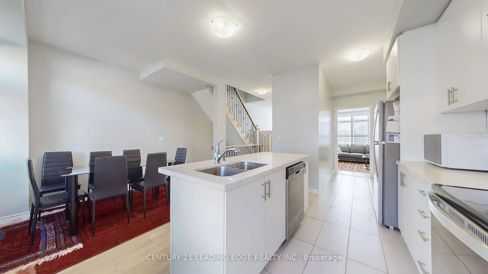 3 Royal Collection Way