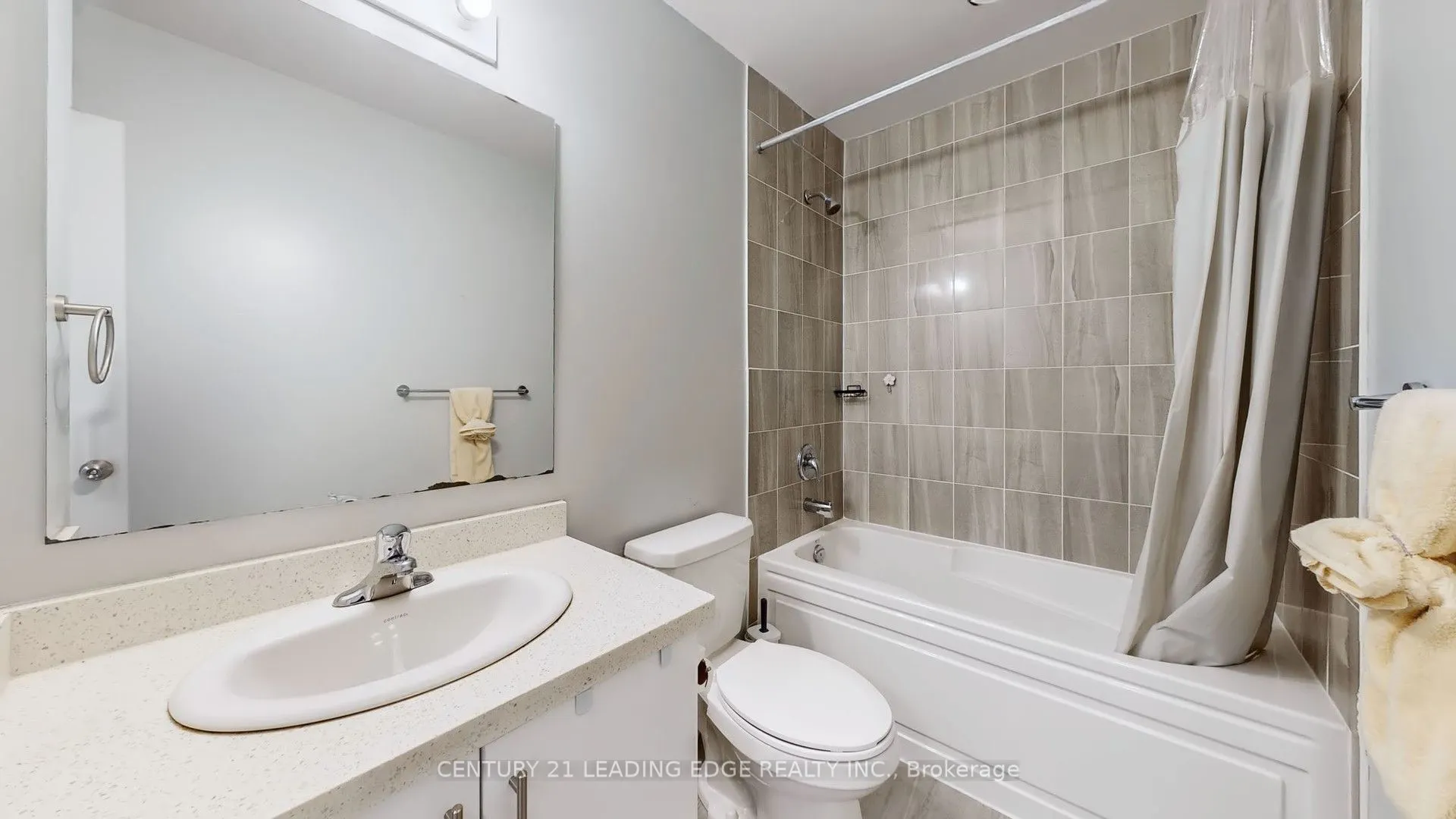 3 Royal Collection Way