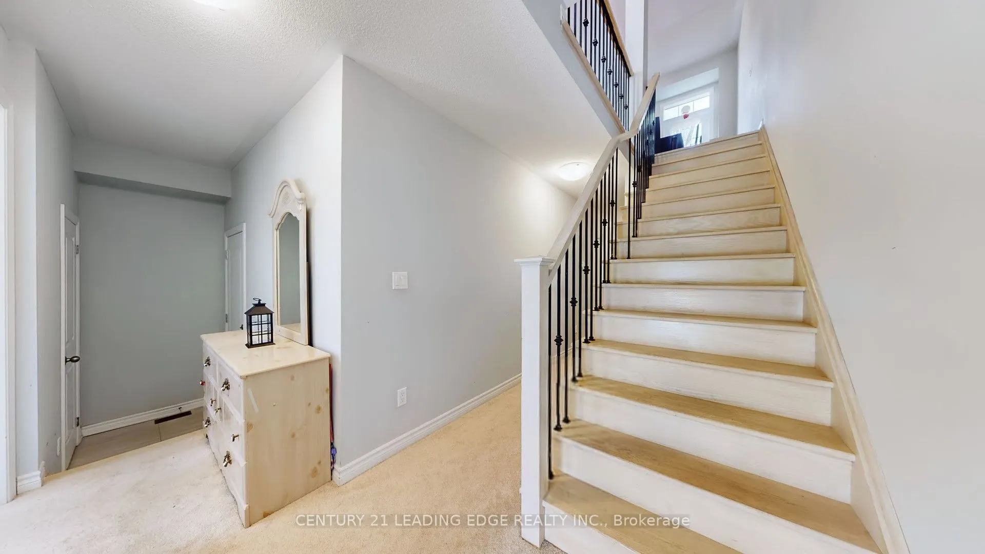 3 Royal Collection Way