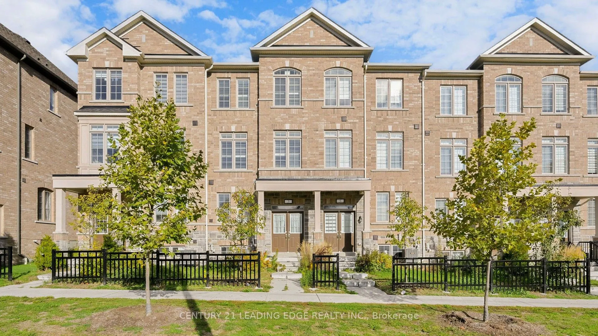 3 Royal Collection Way