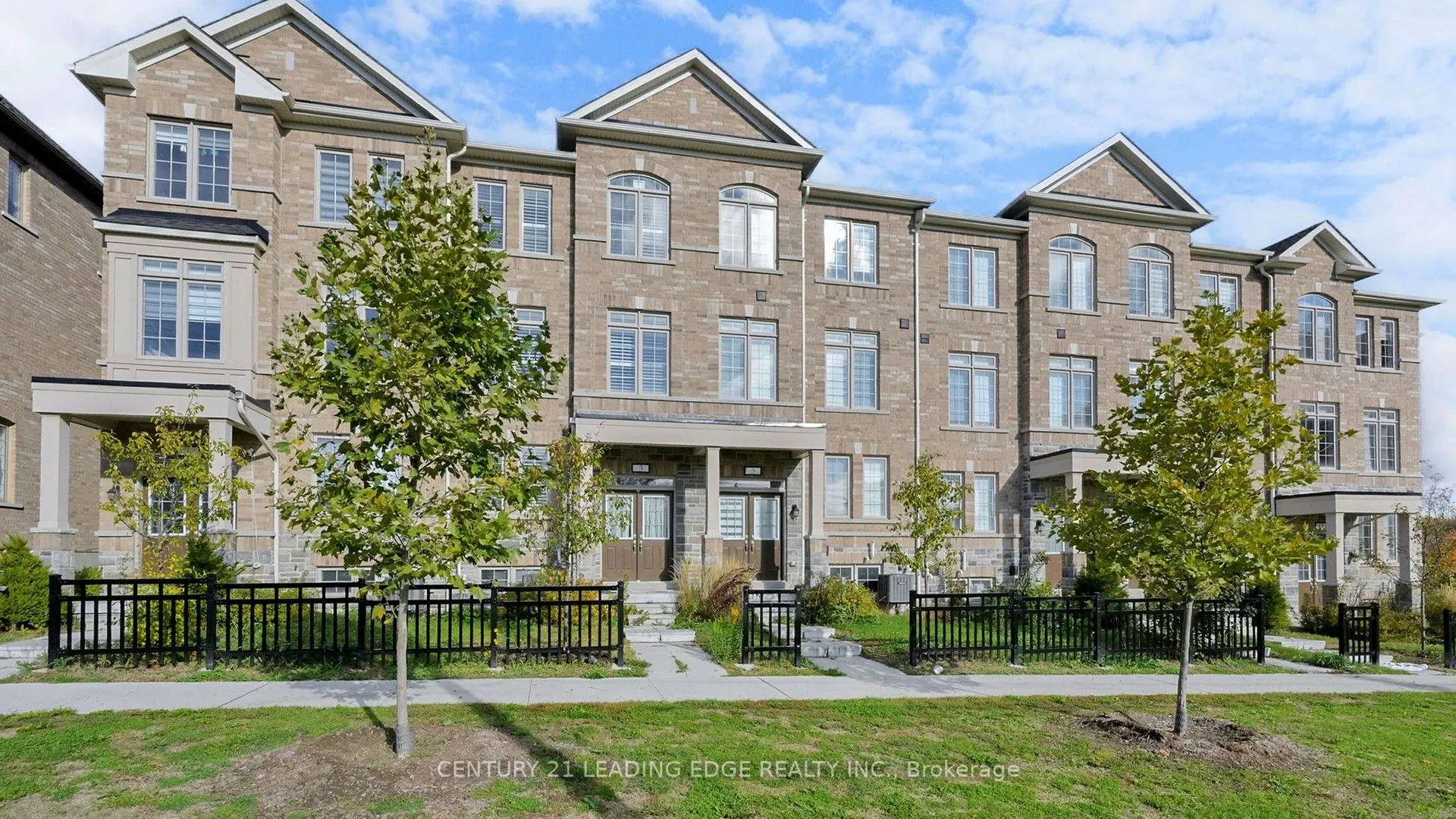 3 Royal Collection Way