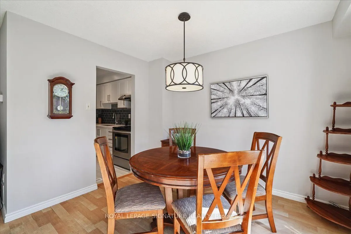 1131 Sandhurst Circle, #52