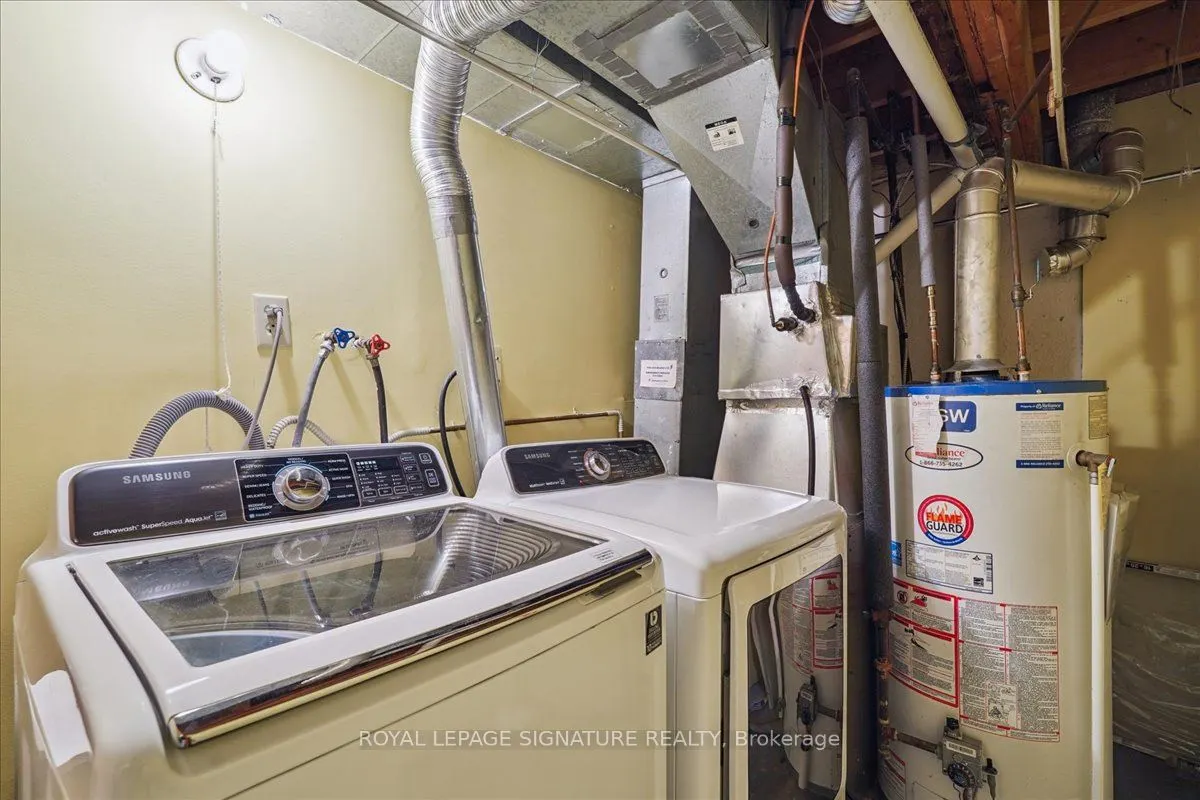 1131 Sandhurst Circle, #52