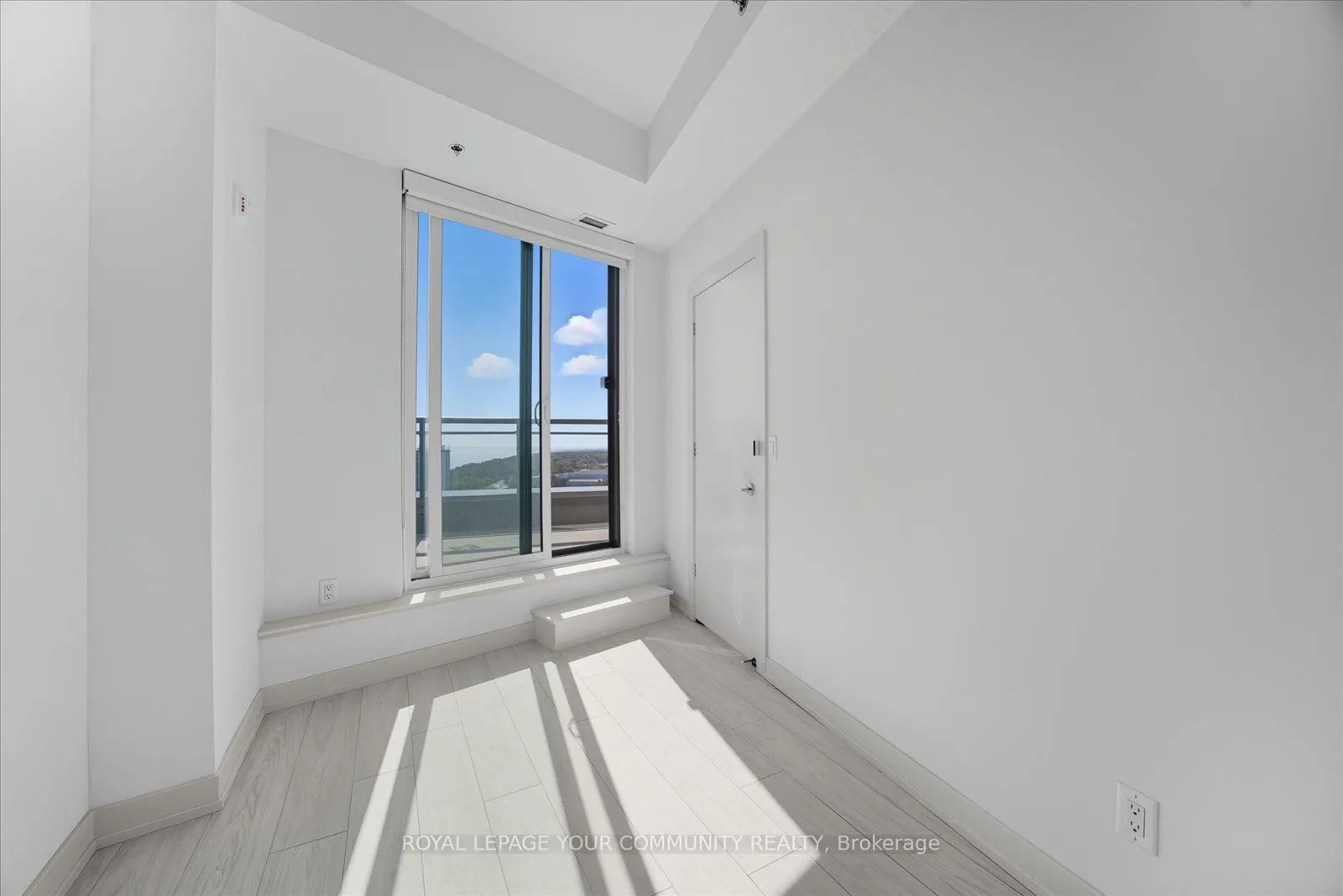 90 Glen Everest Road, #1008