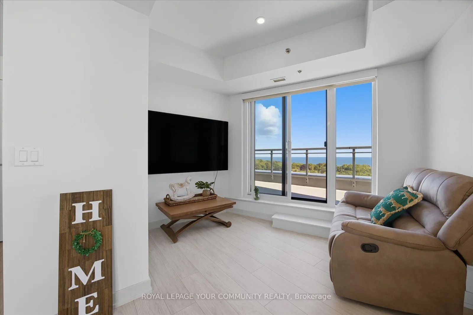 90 Glen Everest Road, #1008