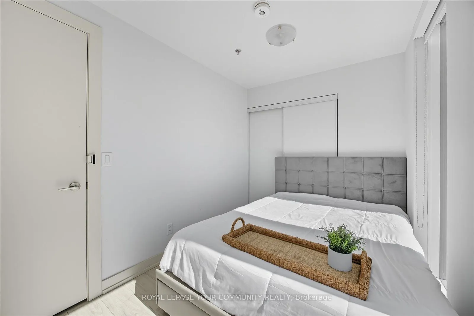 90 Glen Everest Road, #1008