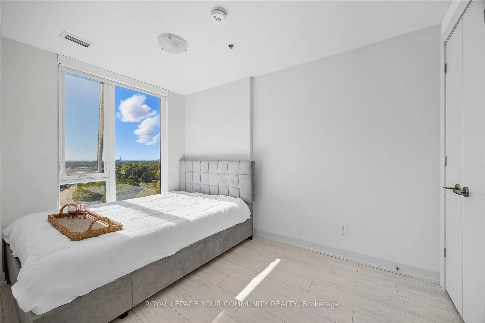 90 Glen Everest Road, #1008