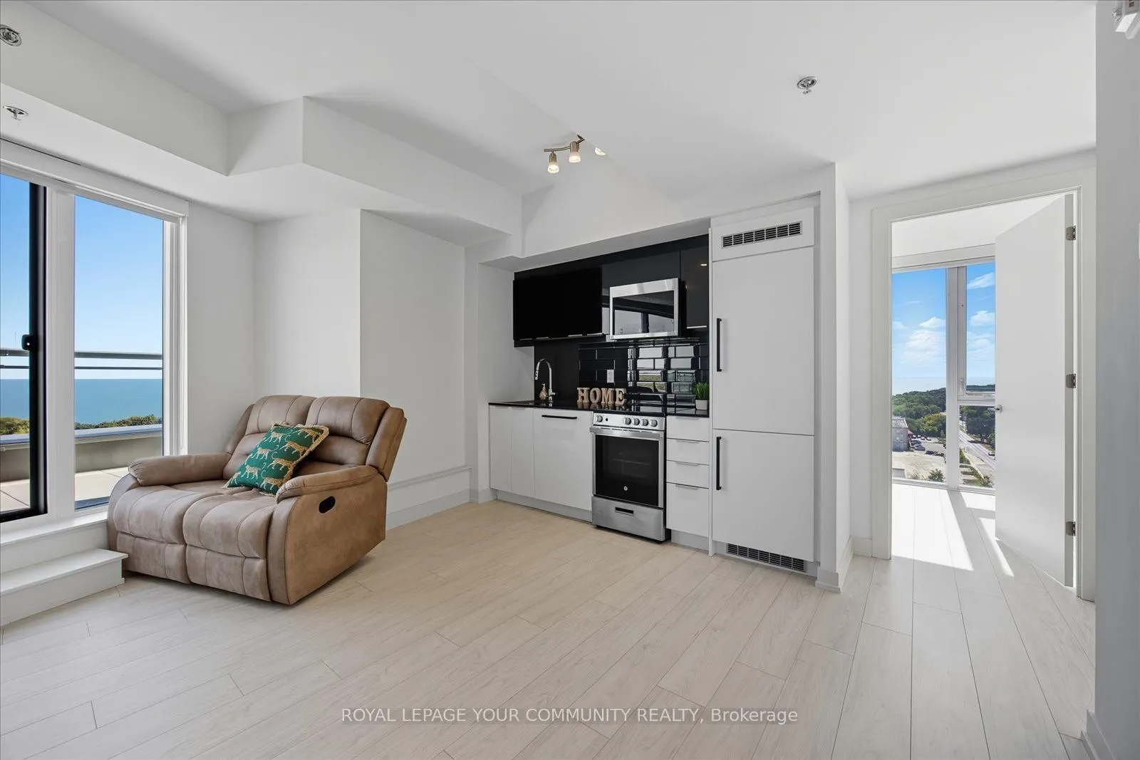 90 Glen Everest Road, #1008