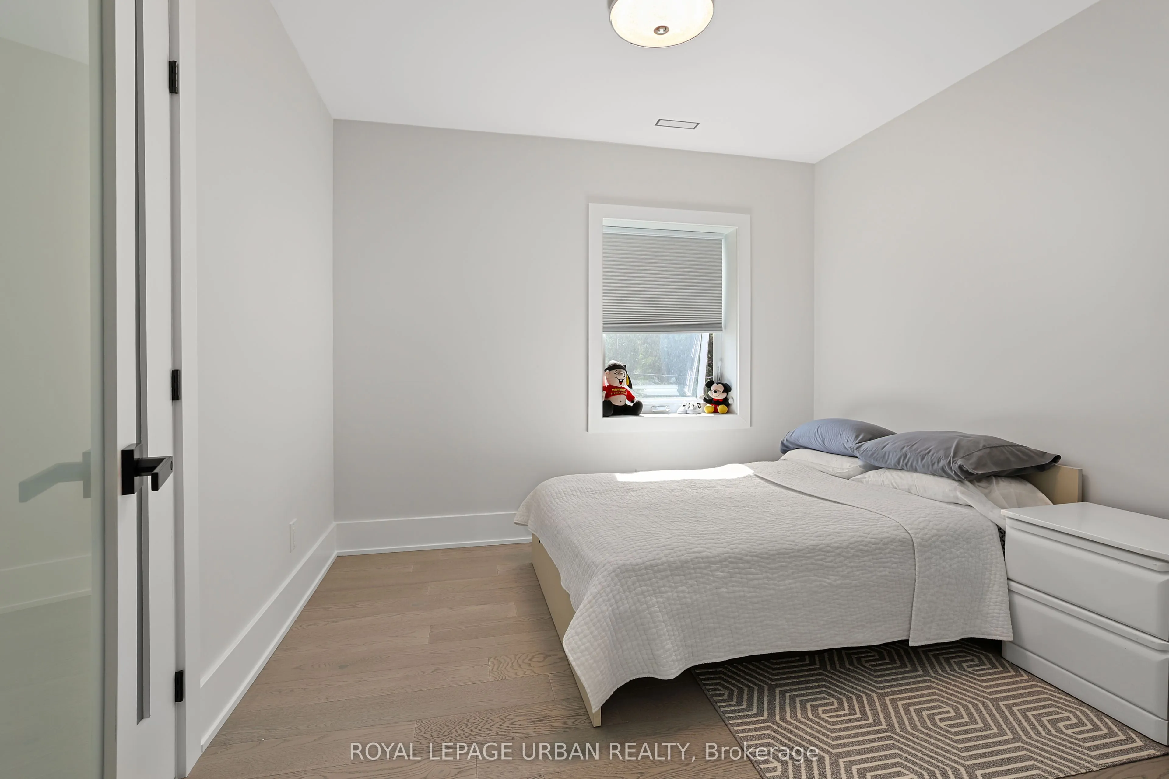 182 Parkview Hill Crescent