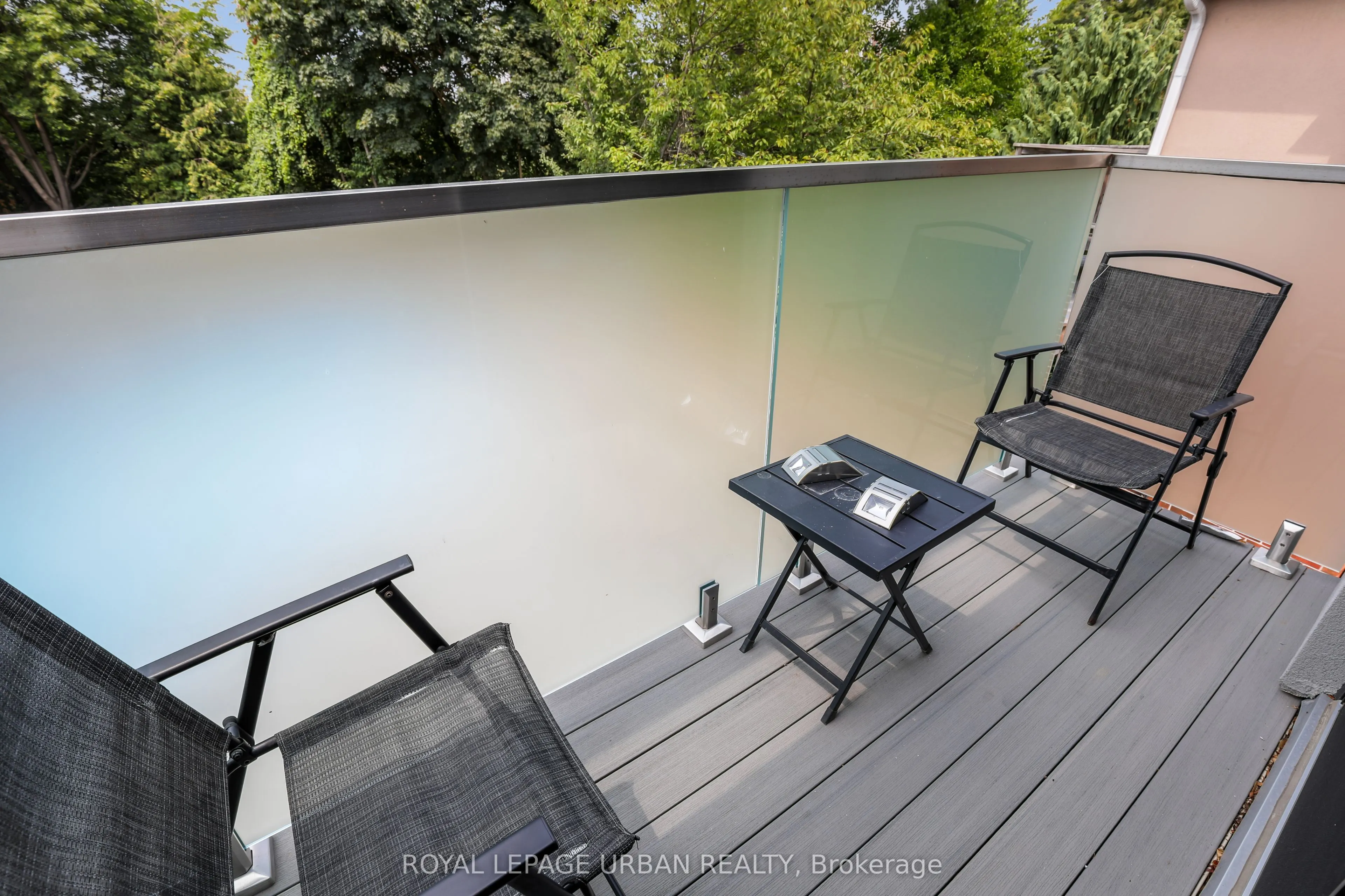 182 Parkview Hill Crescent