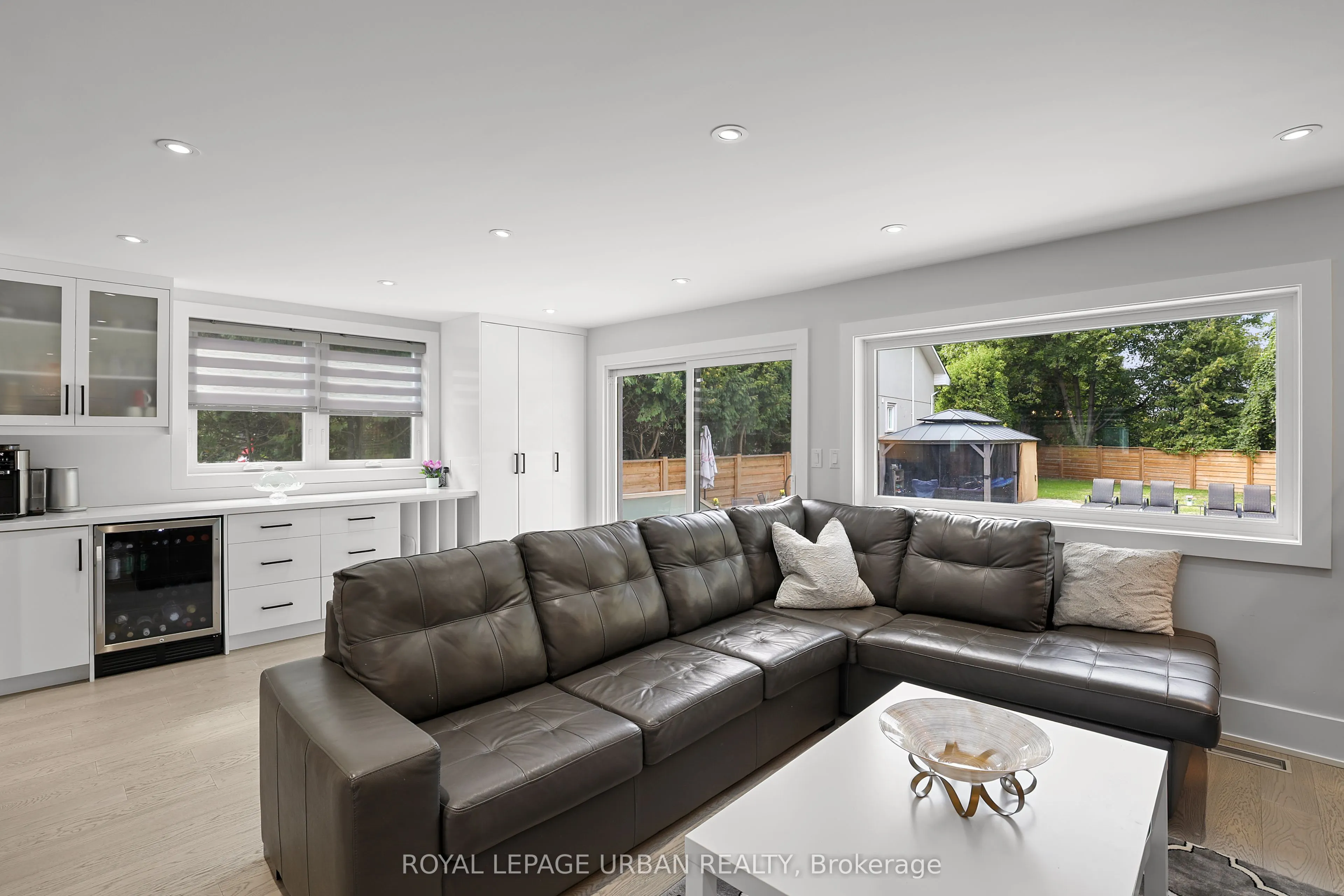 182 Parkview Hill Crescent