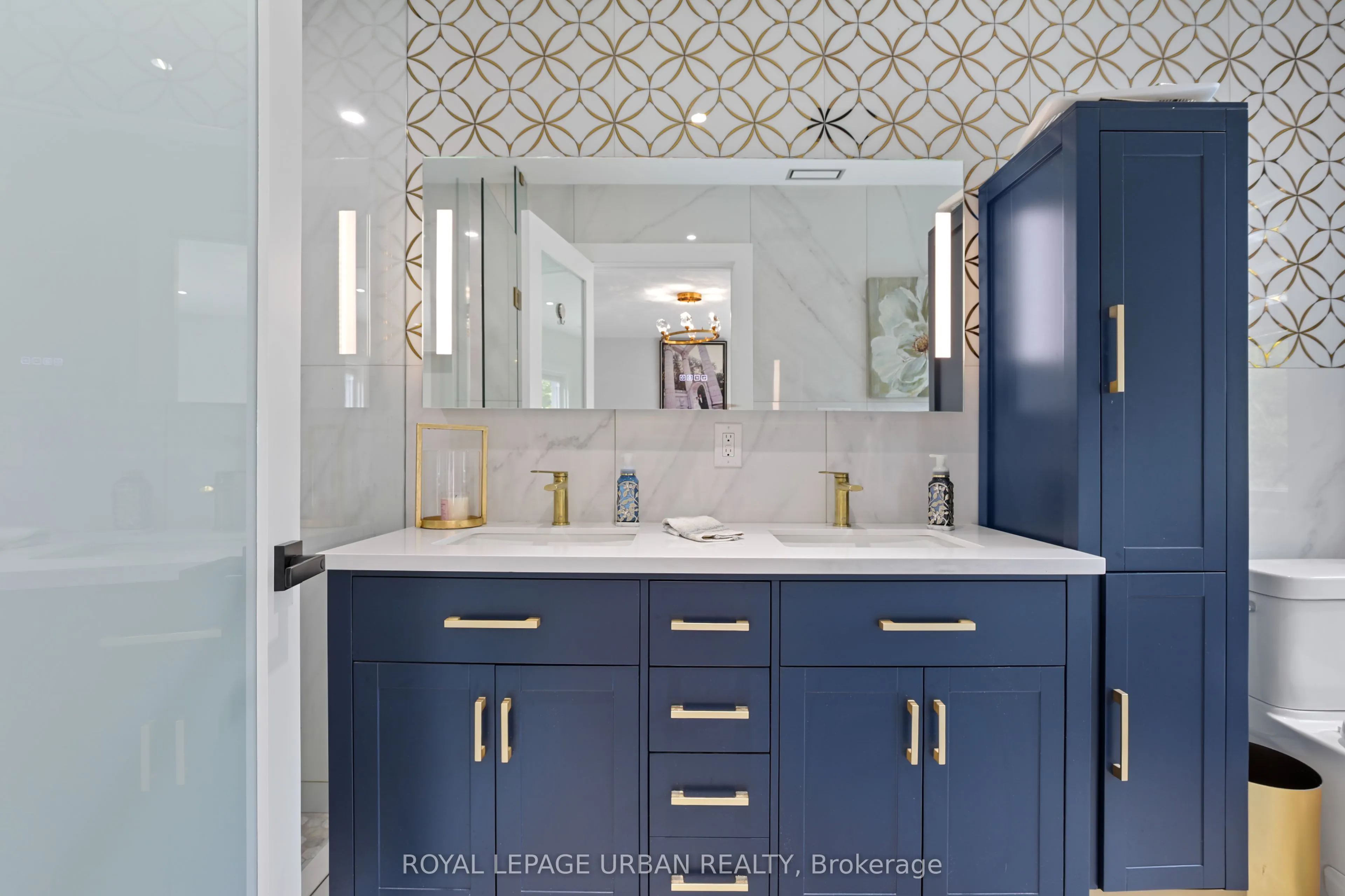 182 Parkview Hill Crescent